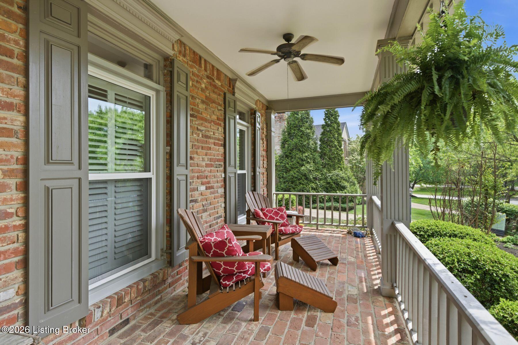 303 Mockingbird Gardens Dr Property Photo 5