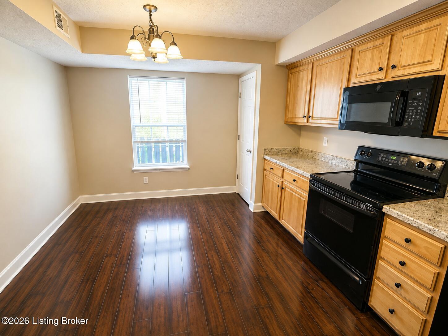 4820 Arroyo Trail Property Photo 5