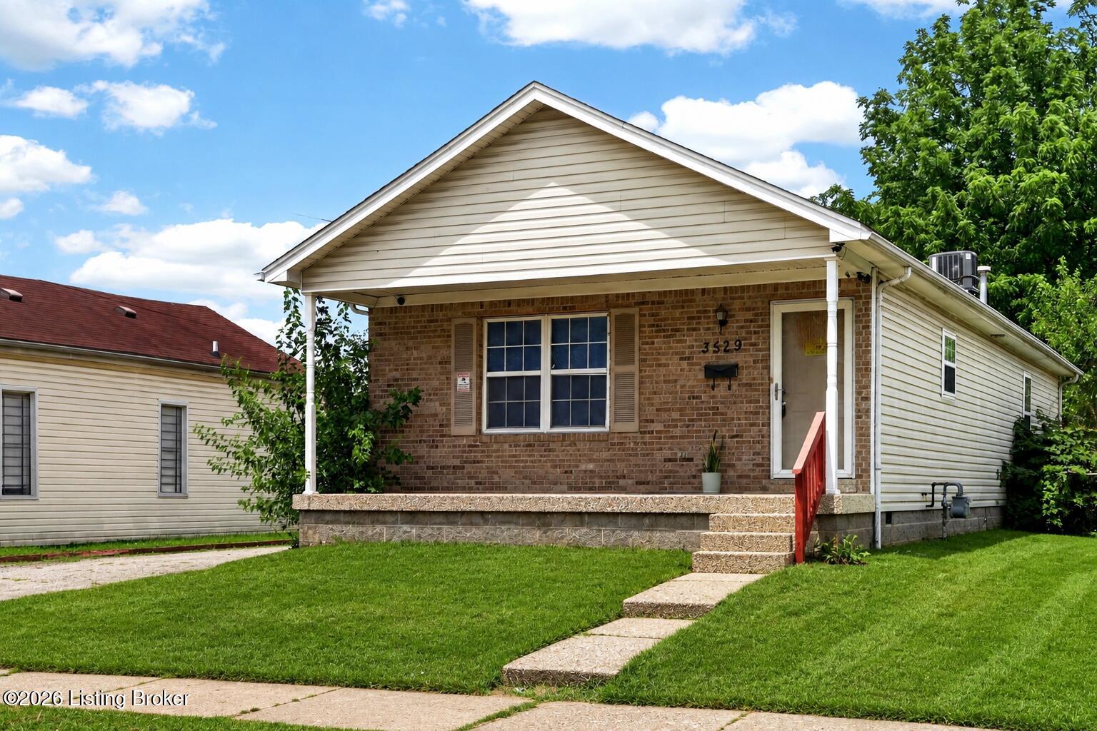 3529 Hale Ave Property Photo 3