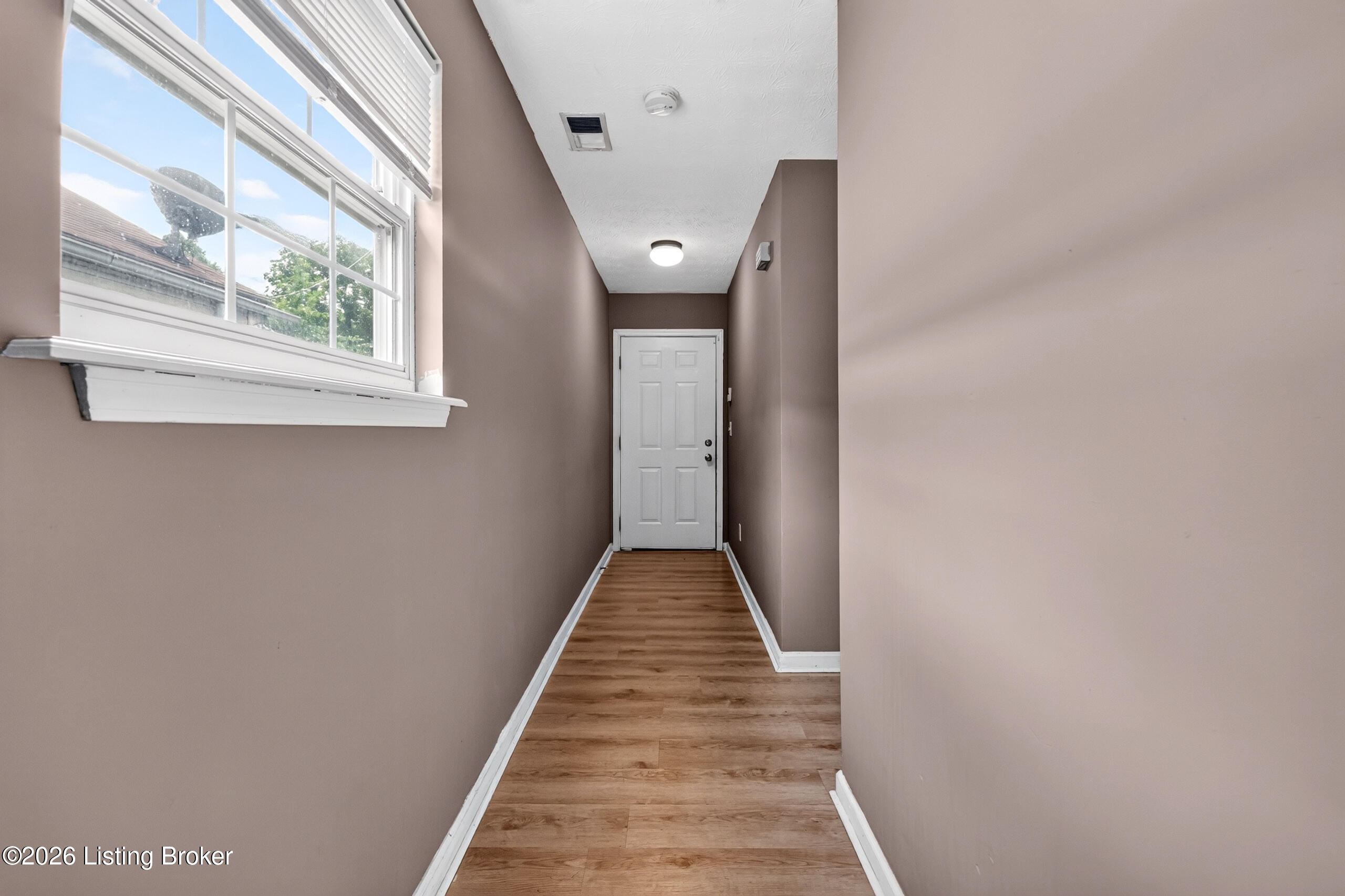 3529 Hale Ave Property Photo 4