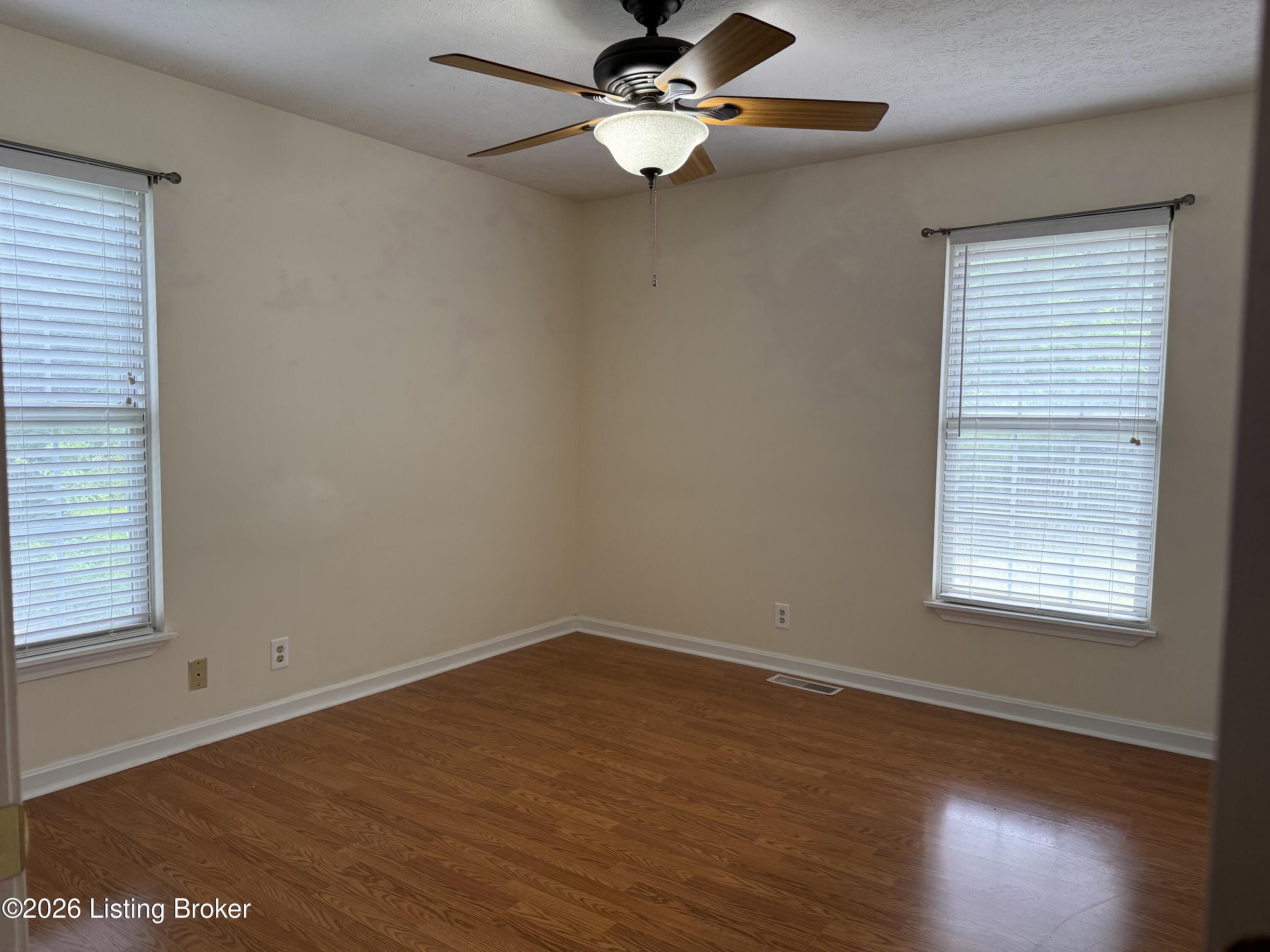 7102 Brook Garden Pl Property Photo 12
