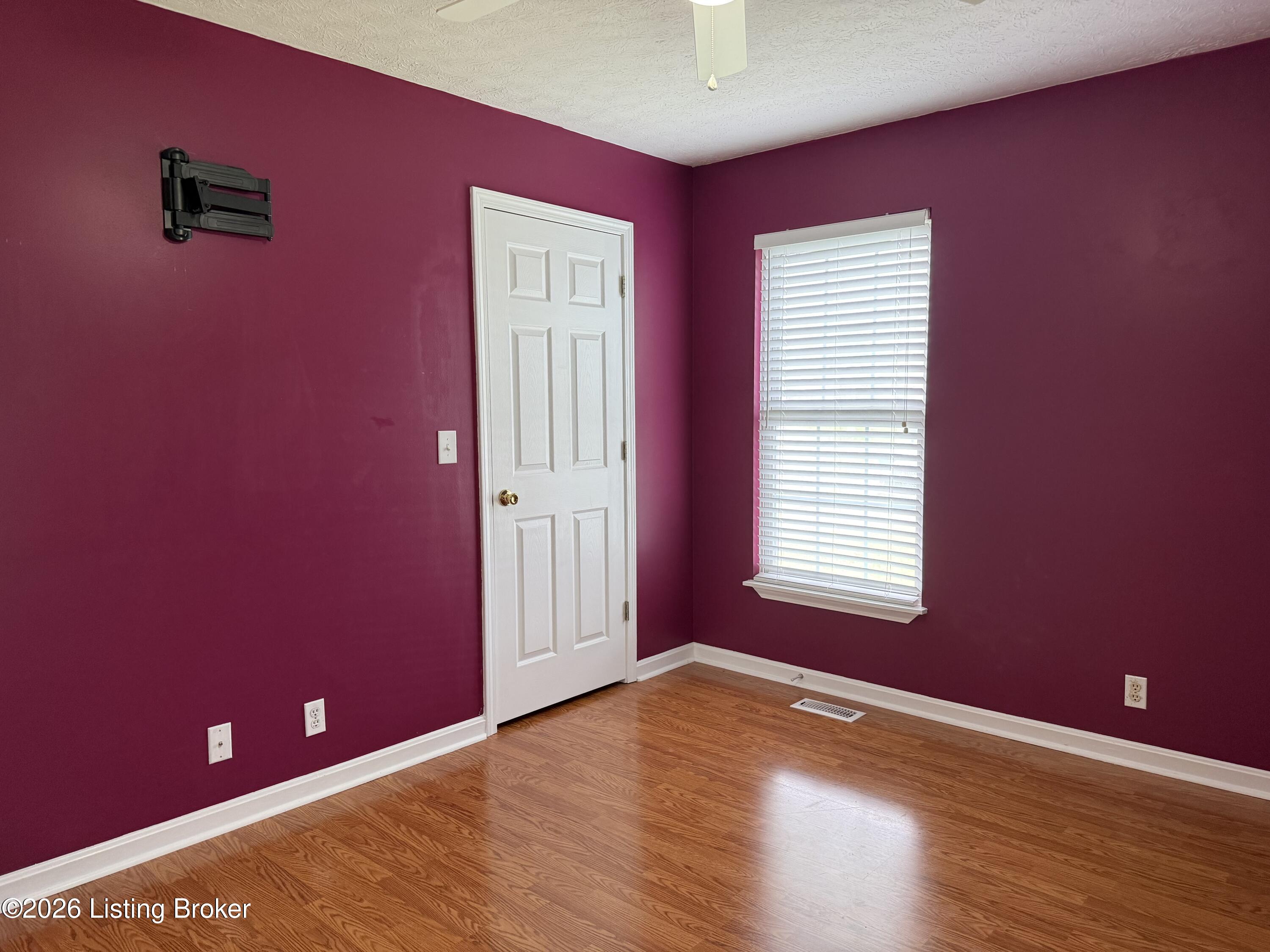7102 Brook Garden Pl Property Photo 20