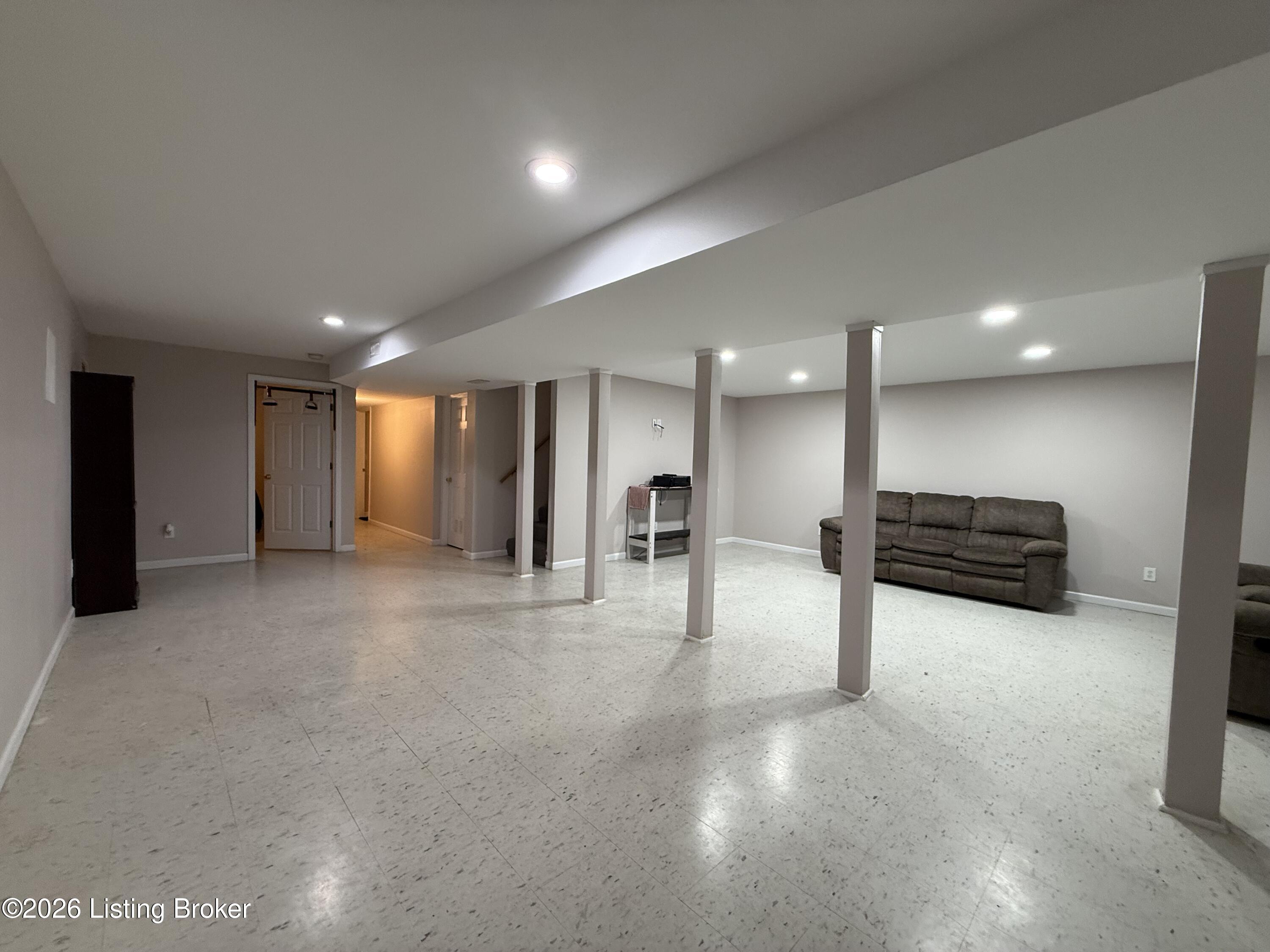 7102 Brook Garden Pl Property Photo 25