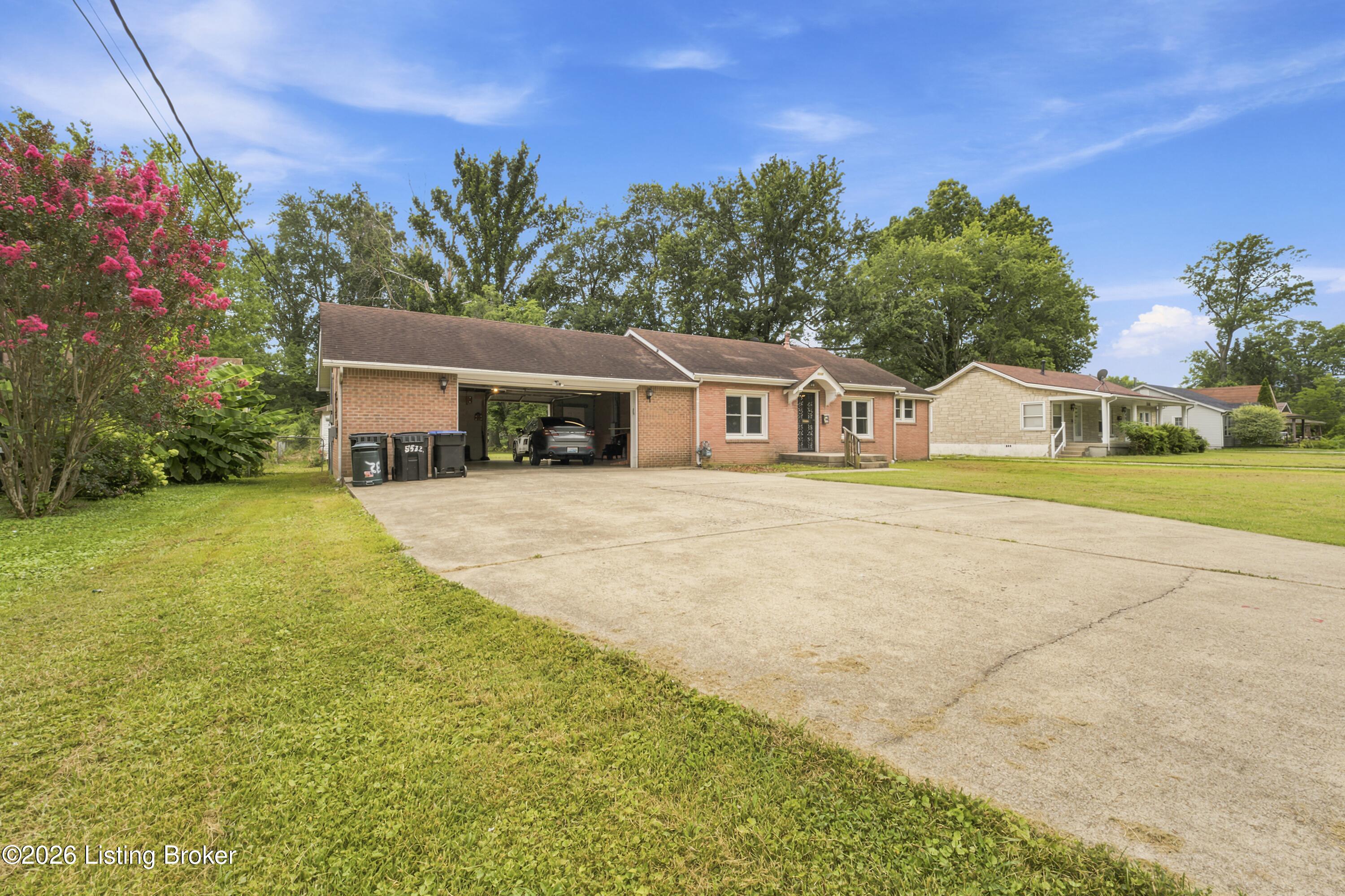 5532 Bruce Ave Property Photo 3