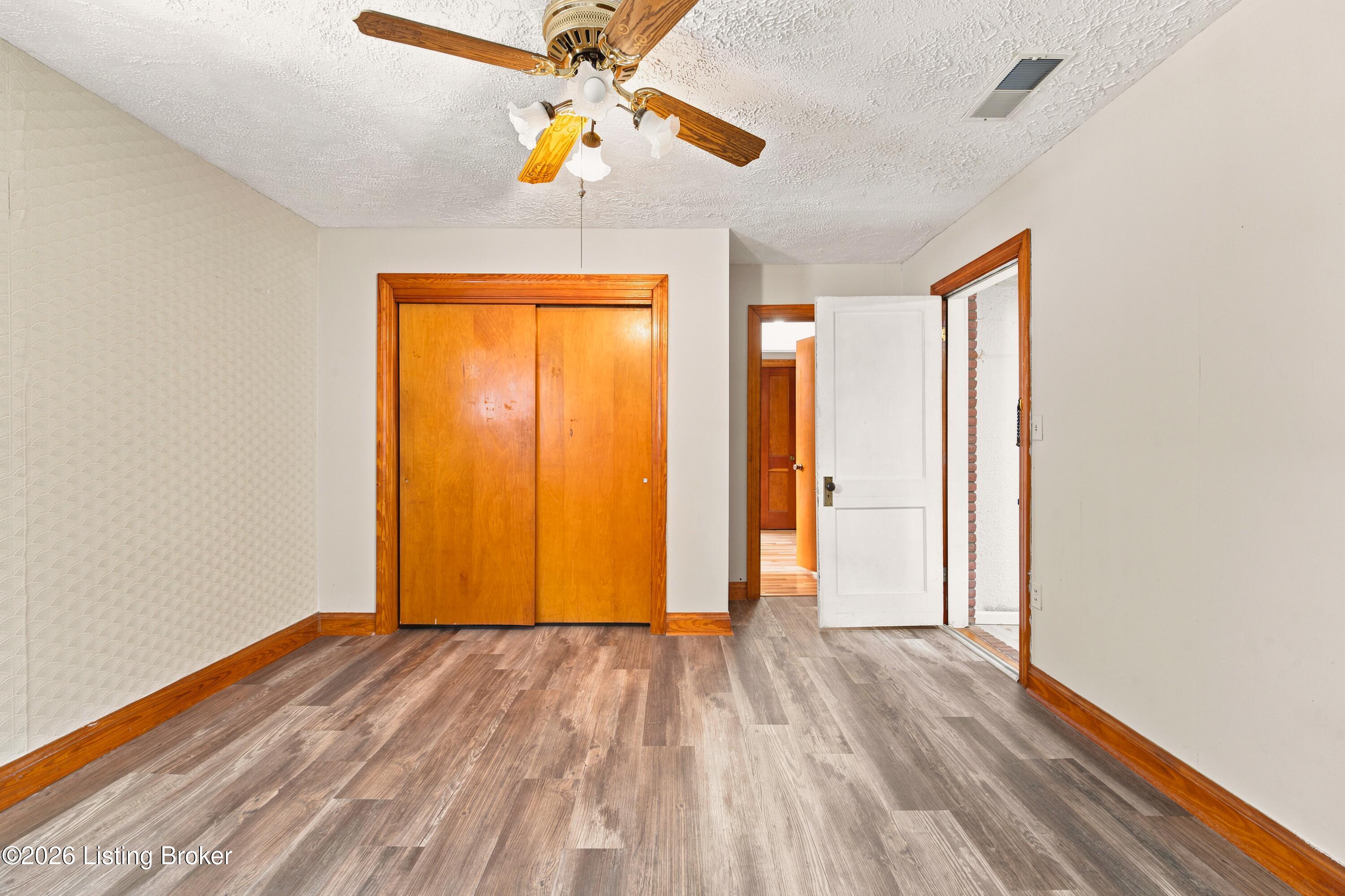 5532 Bruce Ave Property Photo 13