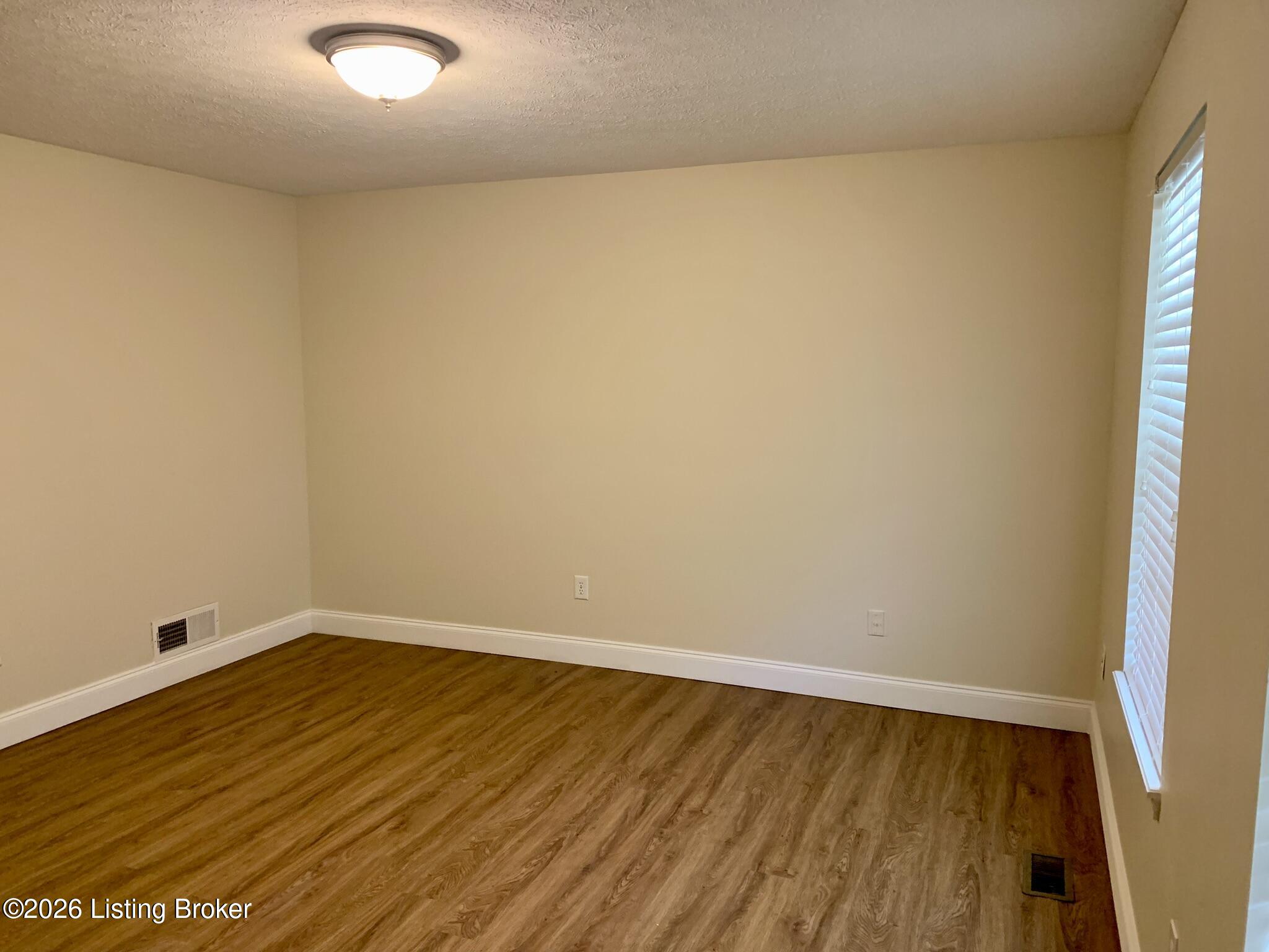 128 Whisbrook Ave Property Photo 4