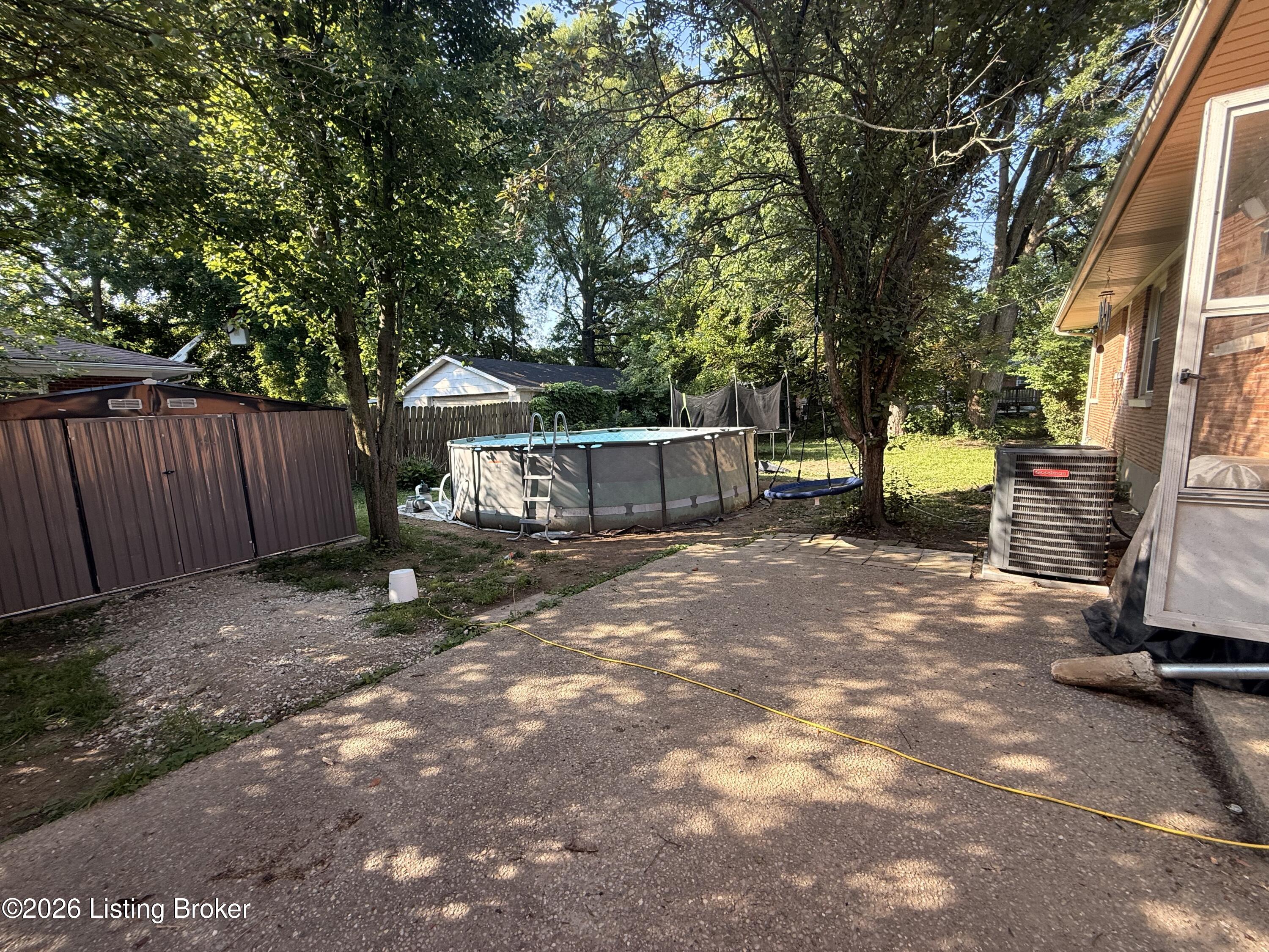 4639 Cane Run Rd Property Photo 23
