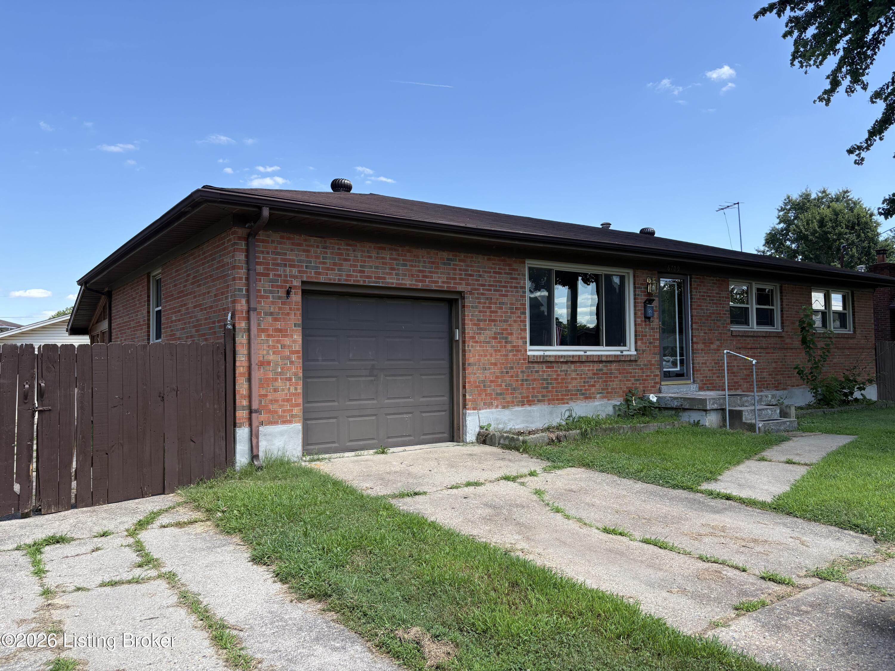 6709 Falling Star Dr Property Photo 2