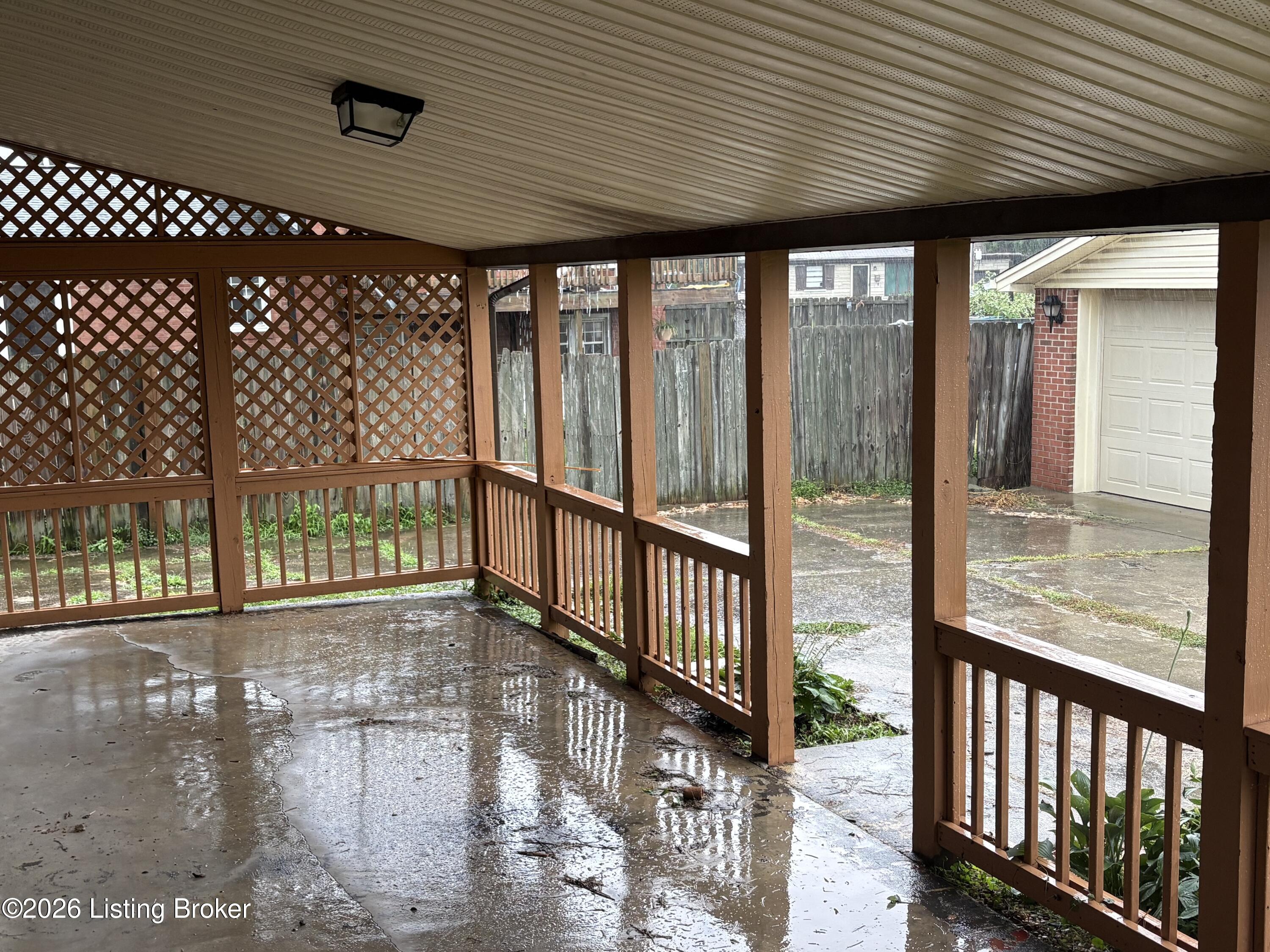 6709 Falling Star Dr Property Photo 7