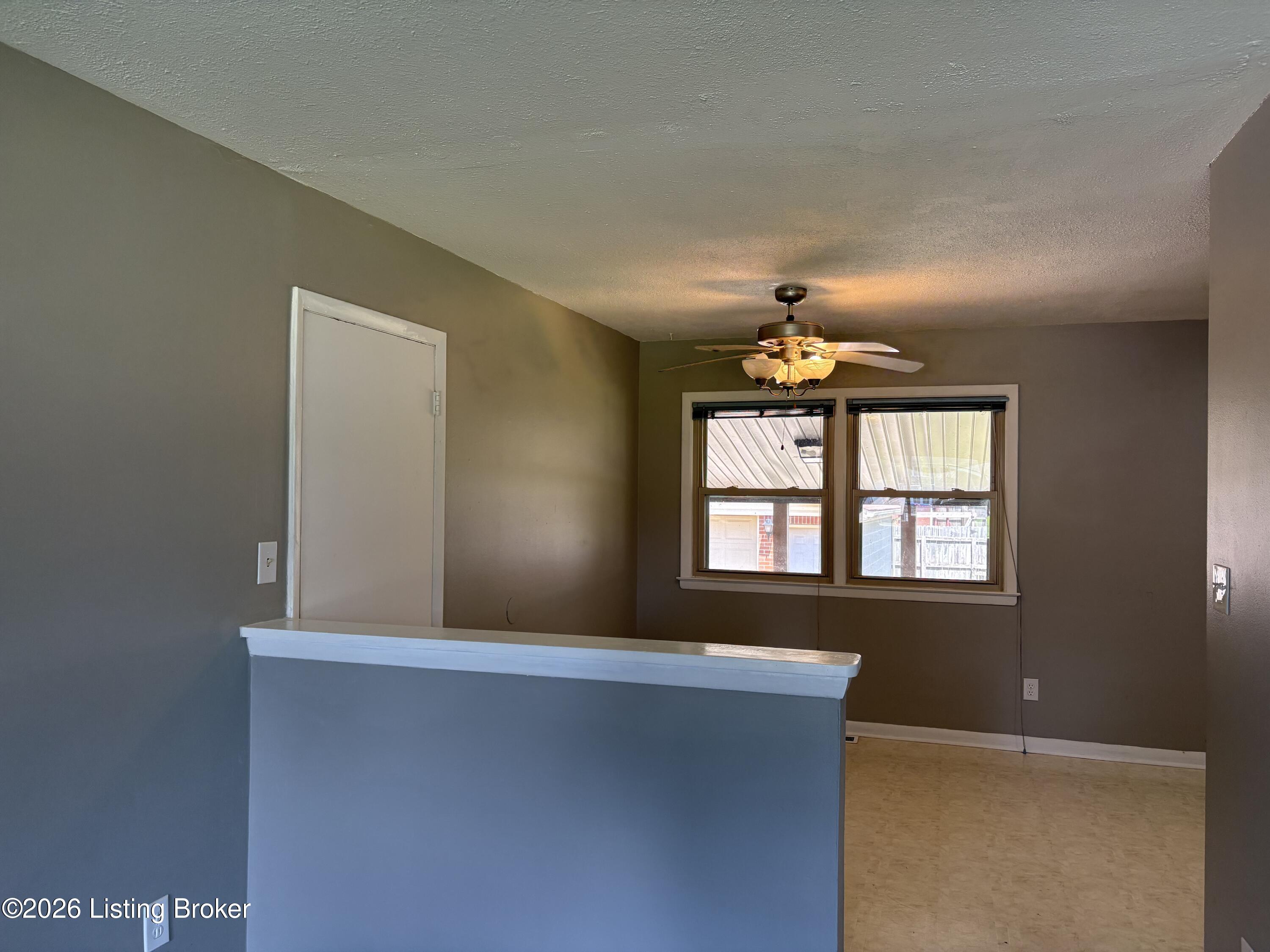 6709 Falling Star Dr Property Photo 10