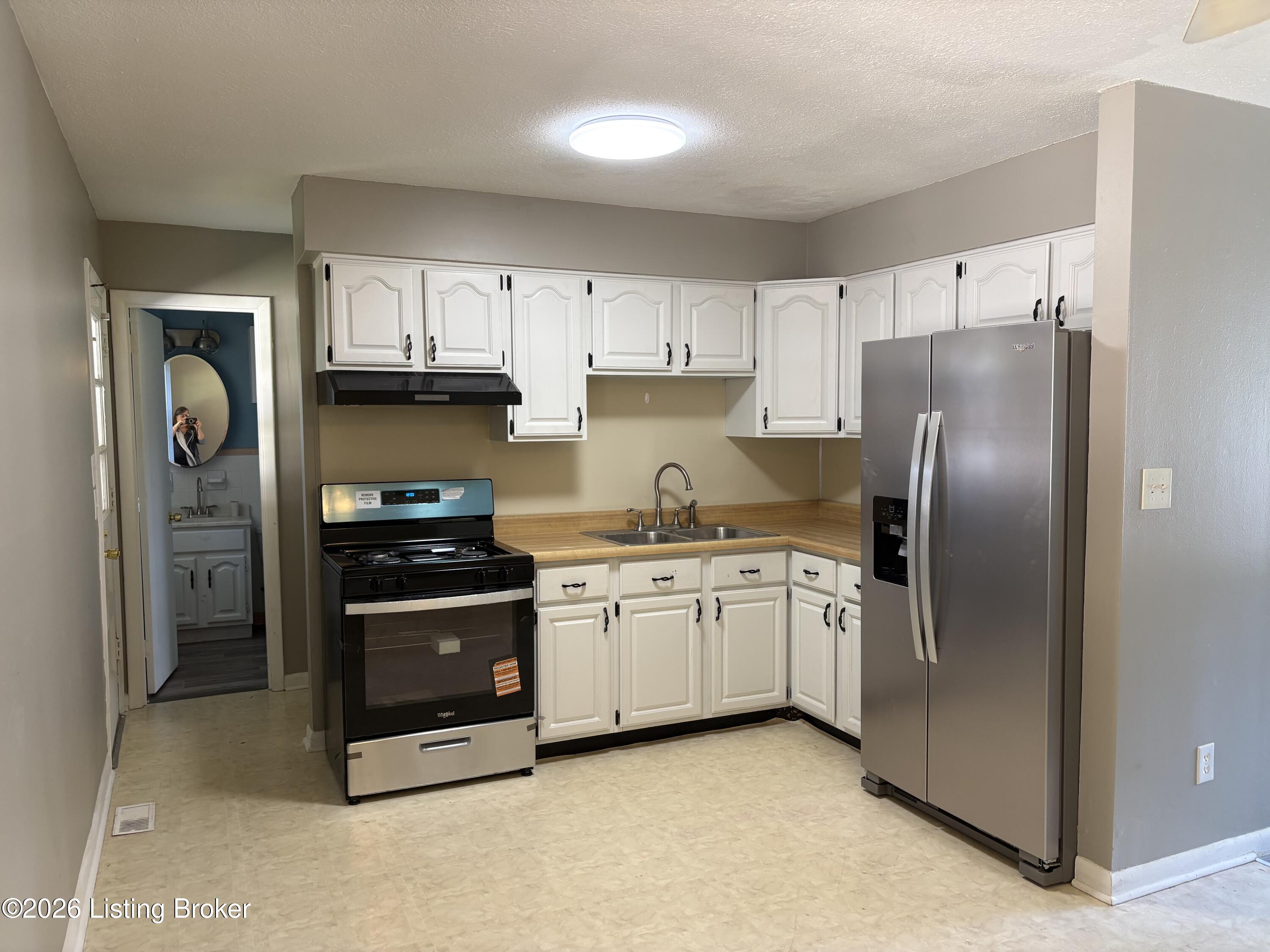 6709 Falling Star Dr Property Photo 12