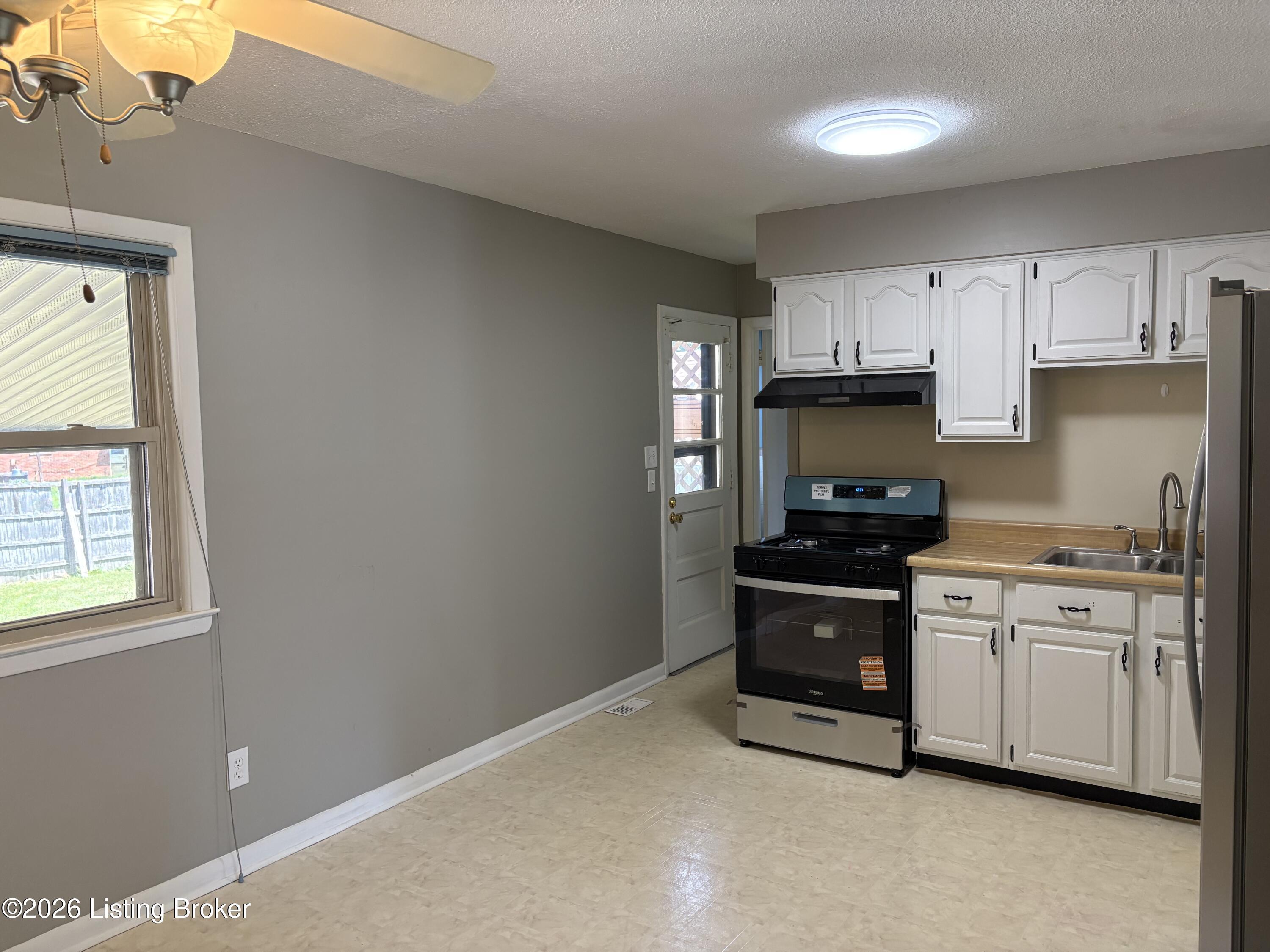6709 Falling Star Dr Property Photo 13