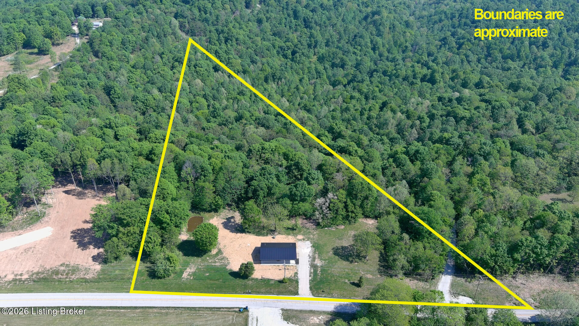 1622 Cedar Flats Rd Property Photo 4