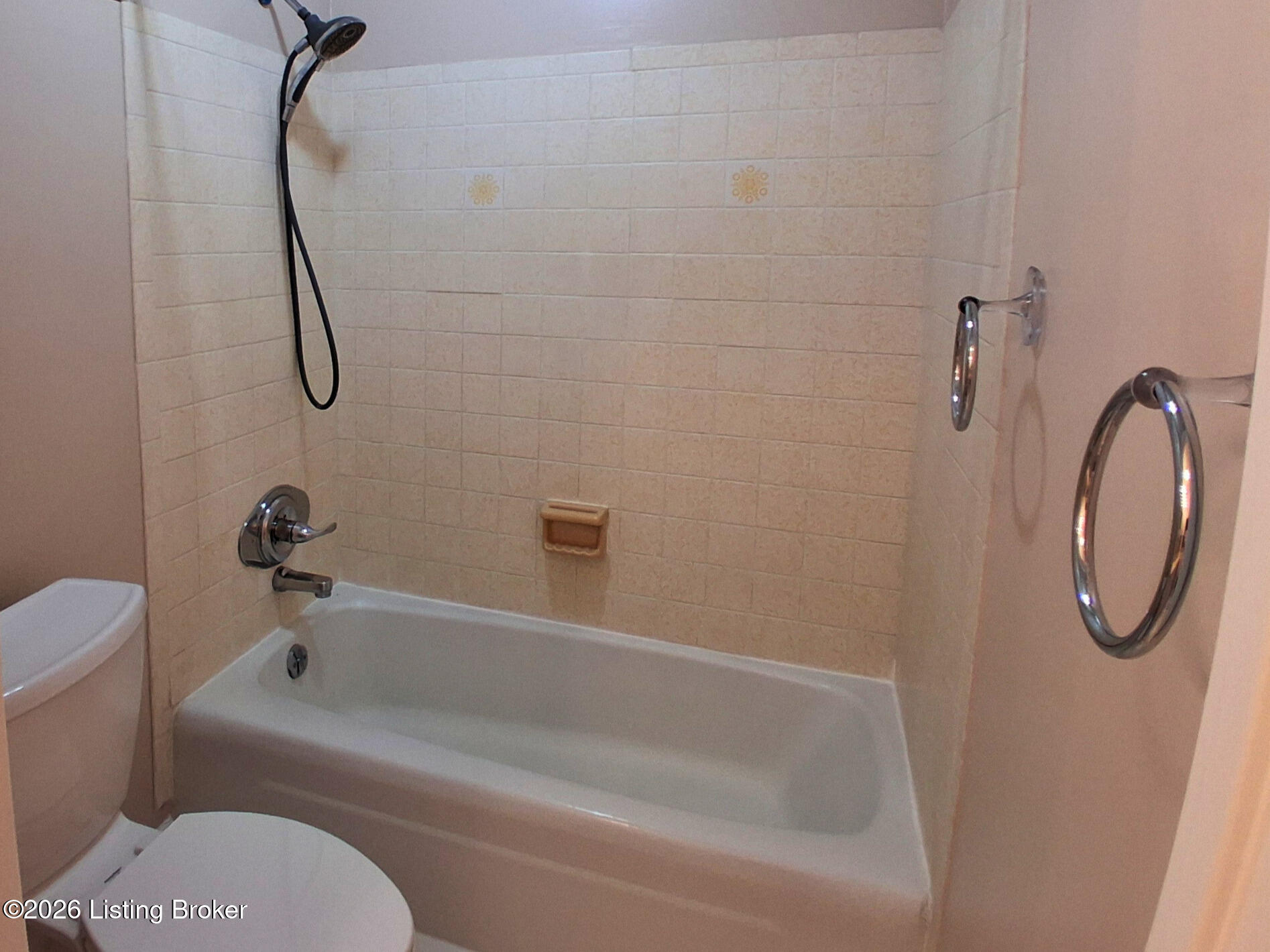 1935 Gardiner Ln H117 Property Photo 12