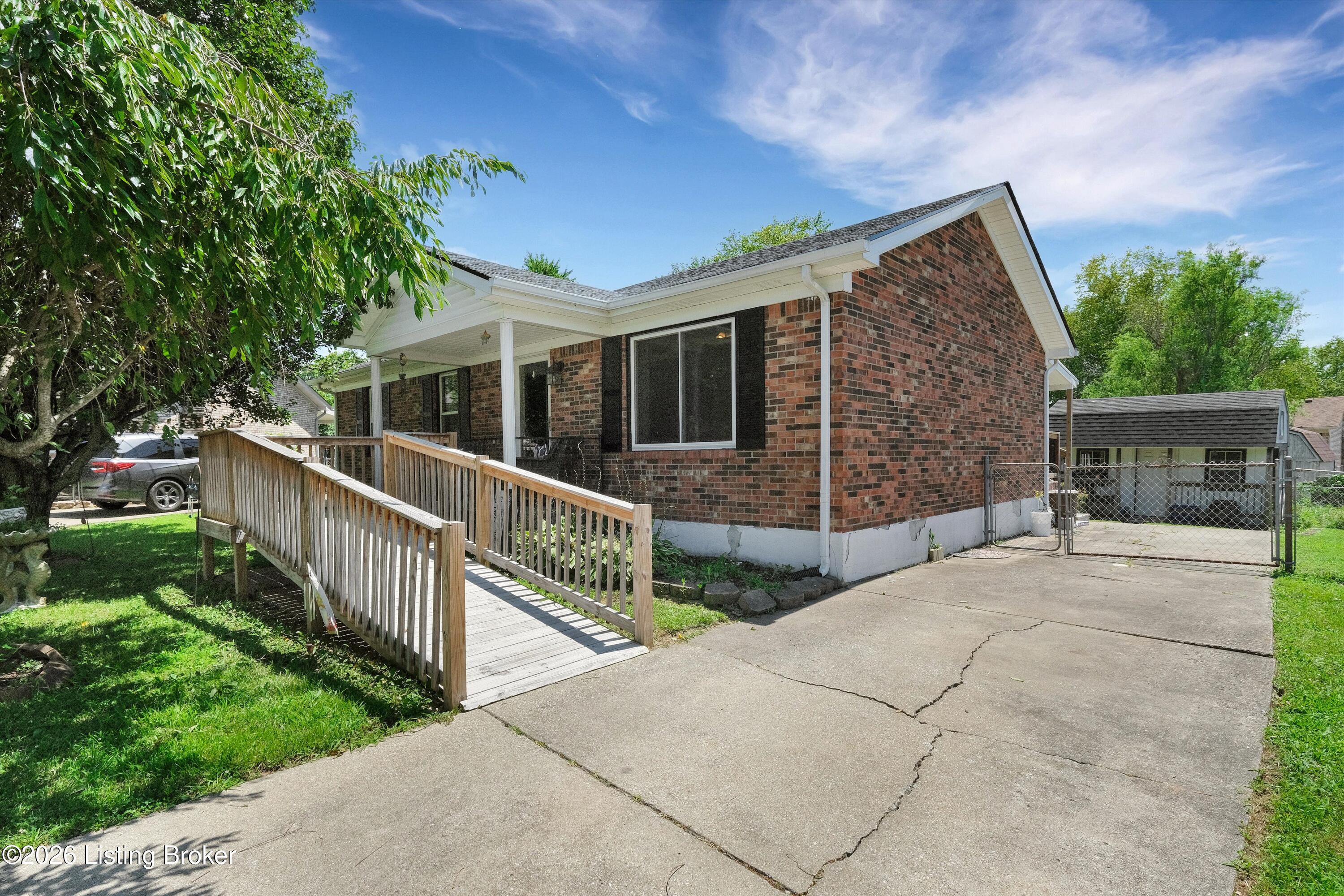 119 Ashley Ct Property Photo 23