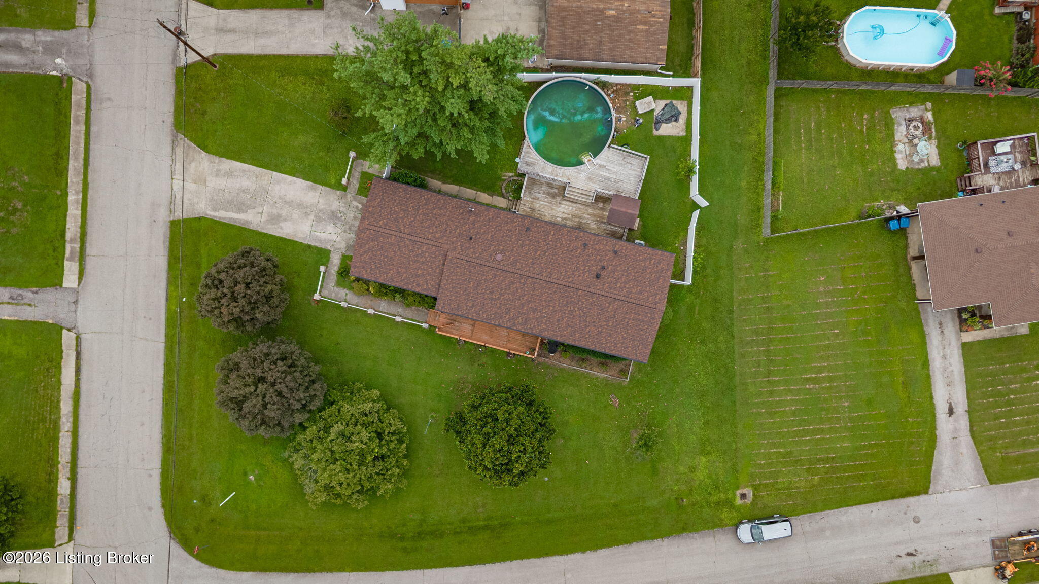 5225 Venus Dr Property Photo 6