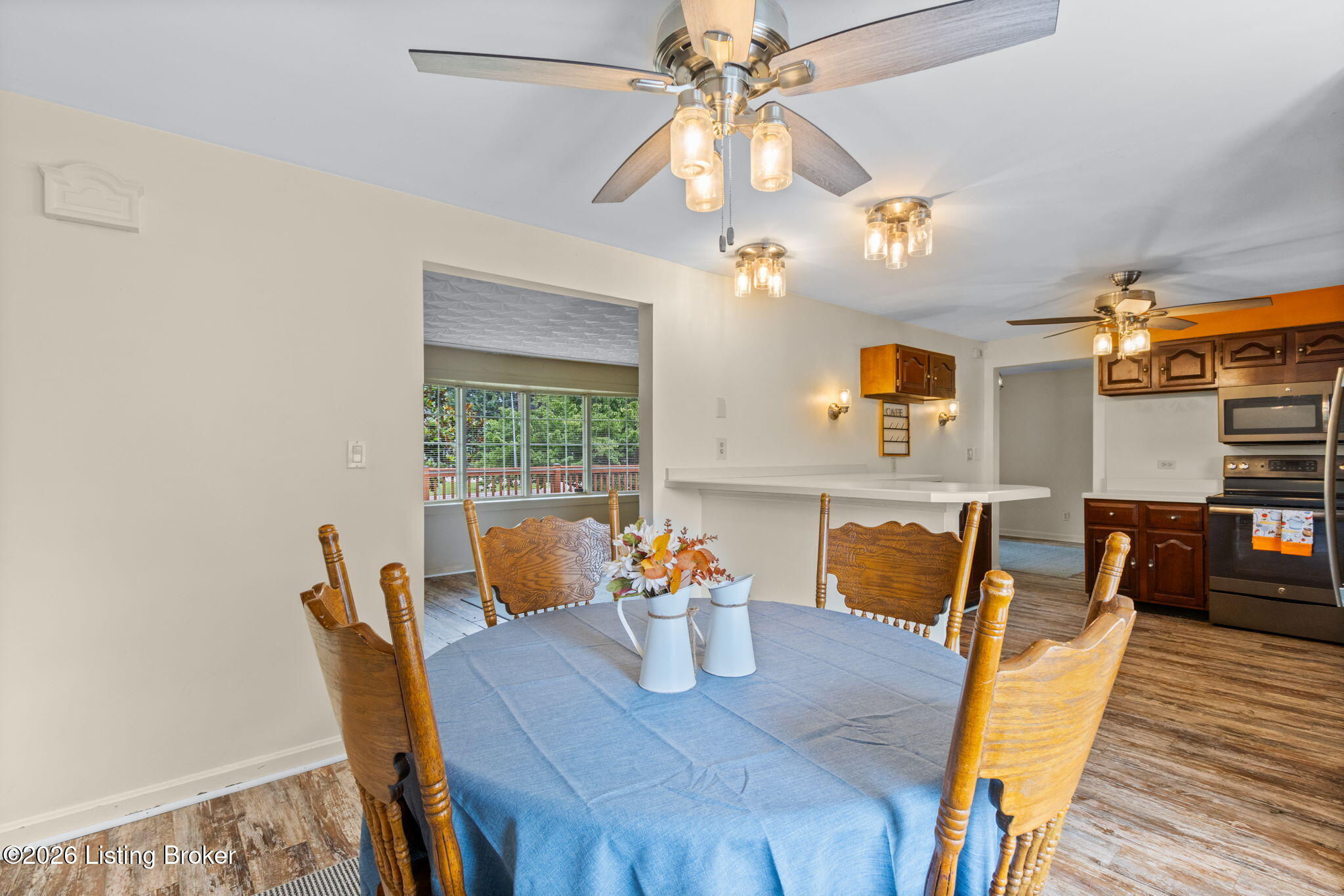5225 Venus Dr Property Photo 16