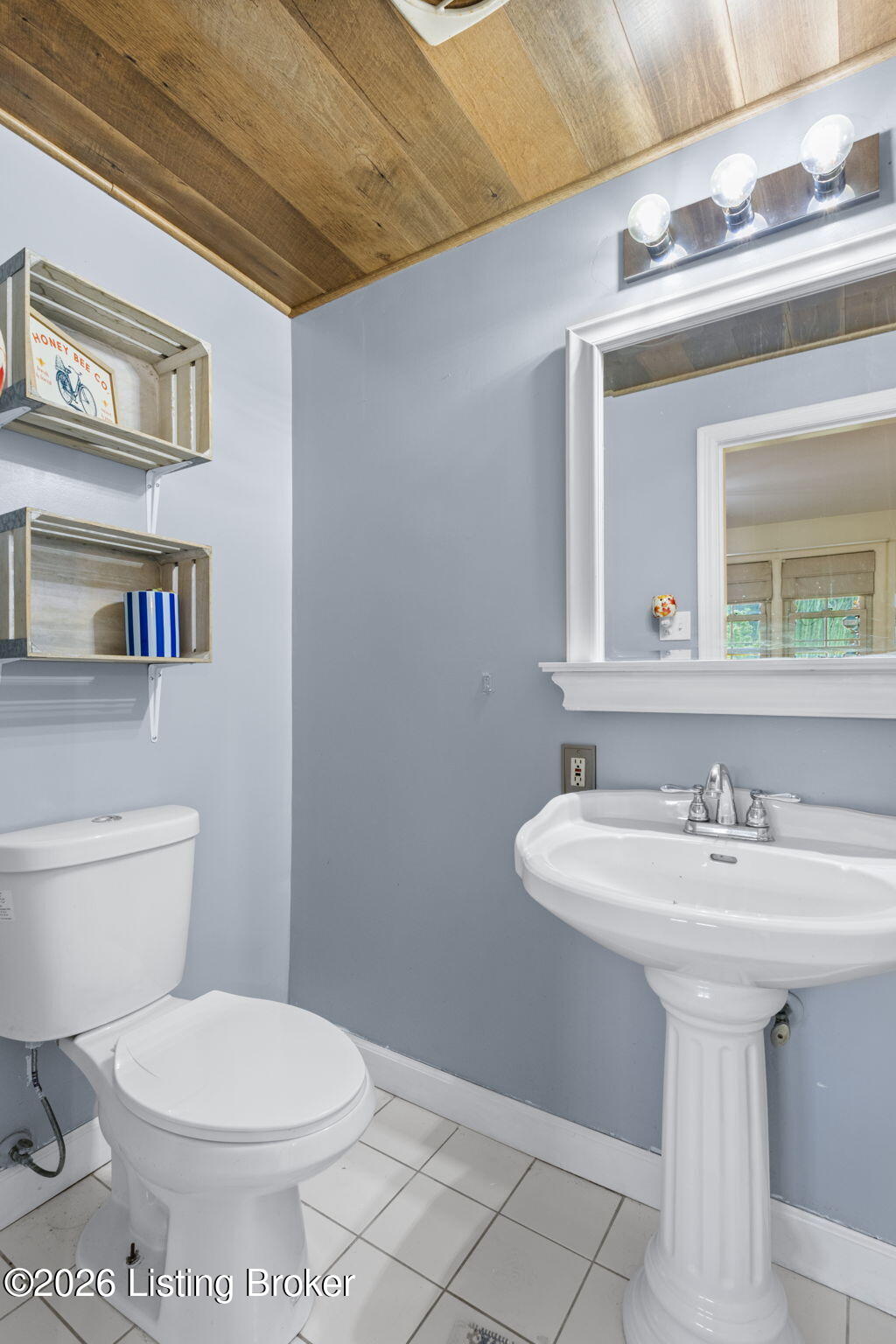 5225 Venus Dr Property Photo 22