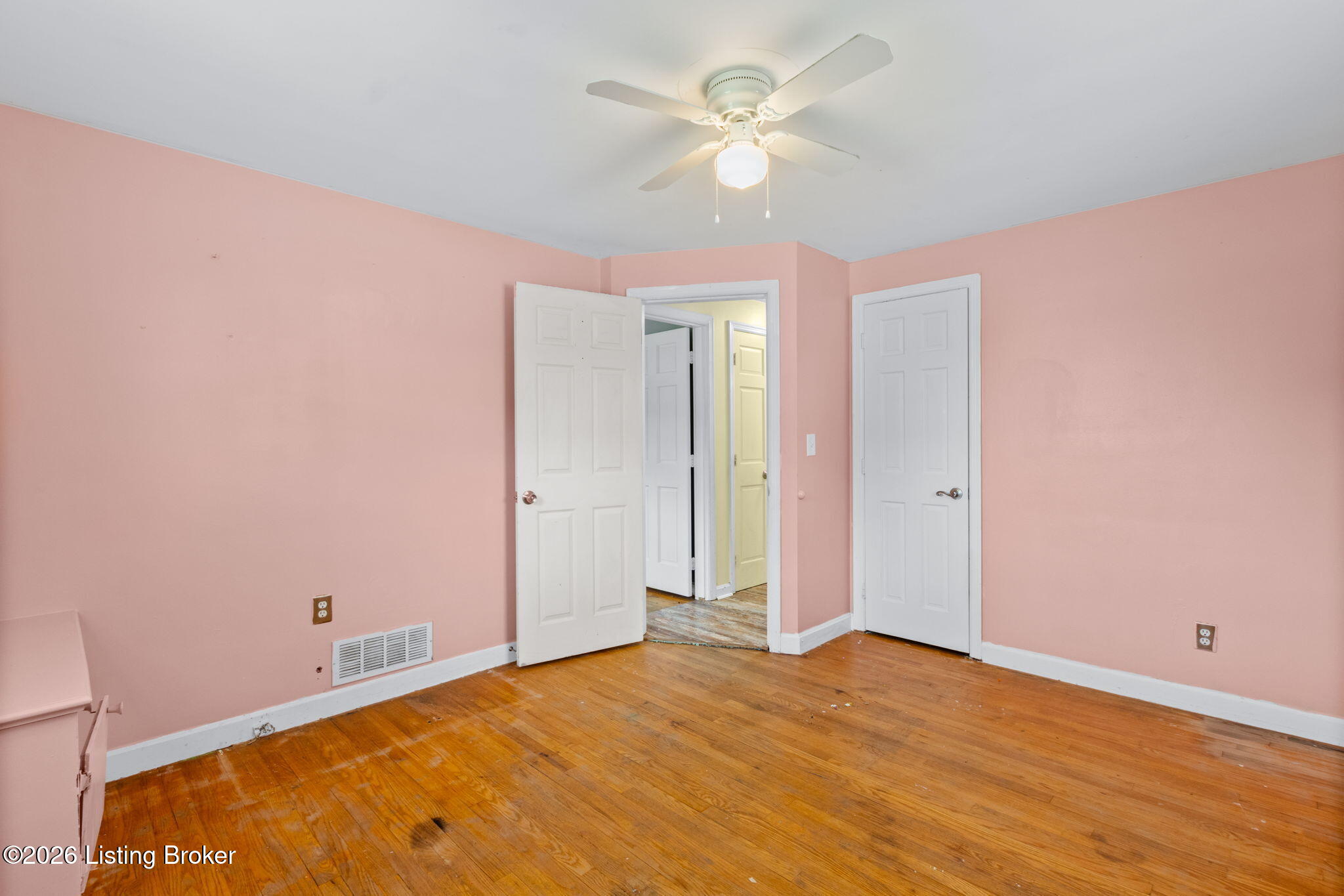 5225 Venus Dr Property Photo 34