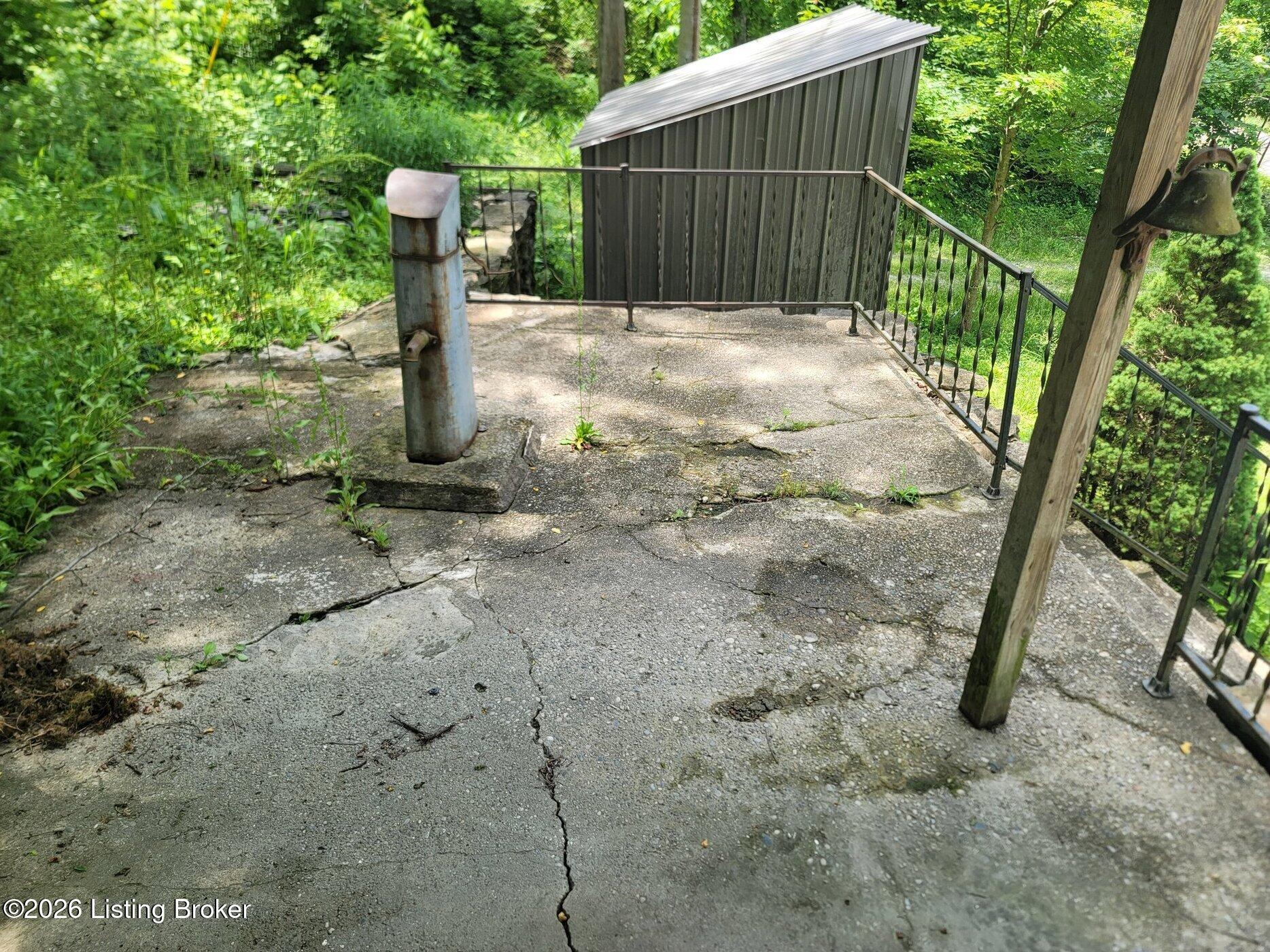 1955 Gilgal Rd Property Photo 12