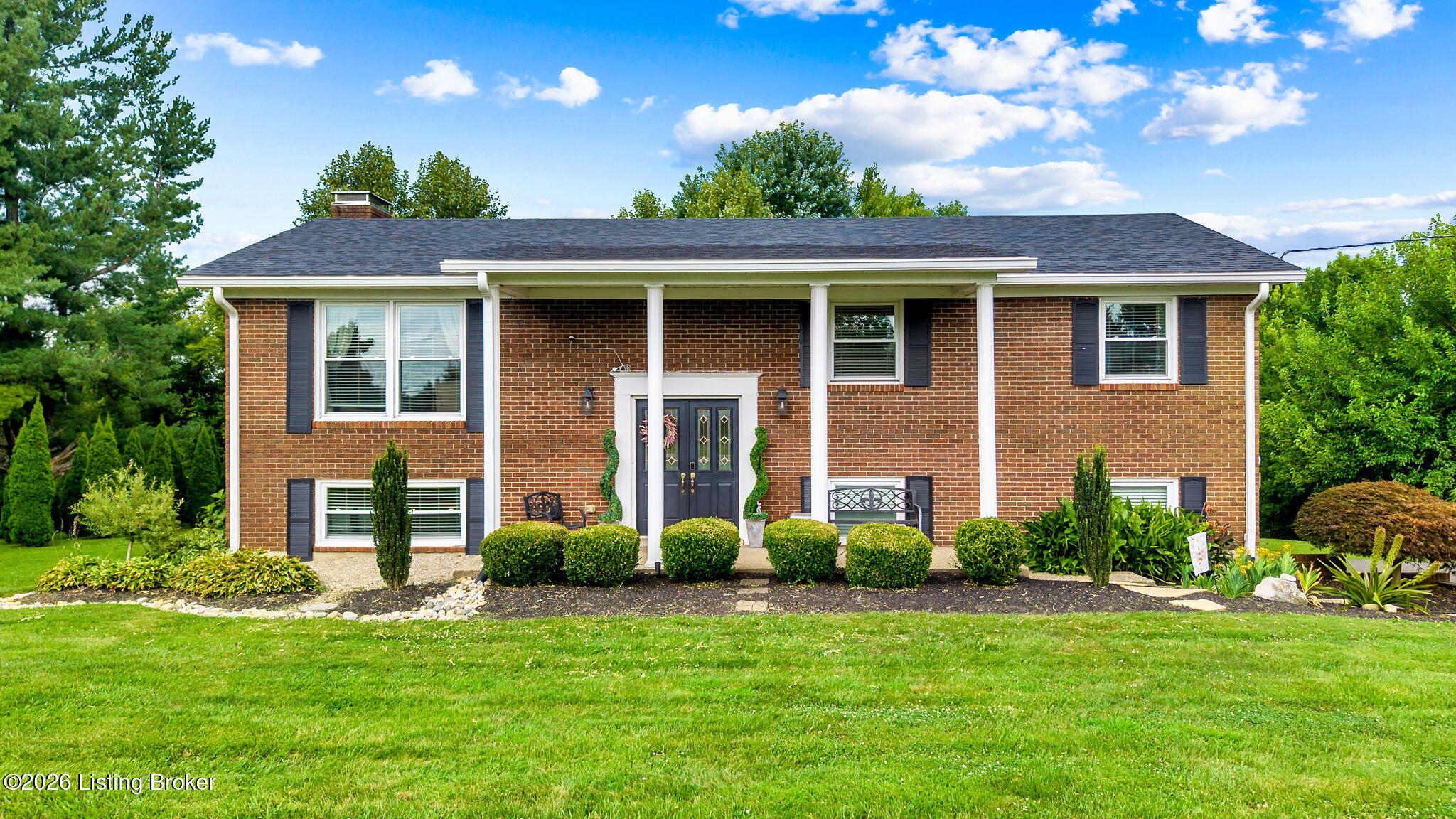 3807 Briar Ridge Rd Property Photo 1