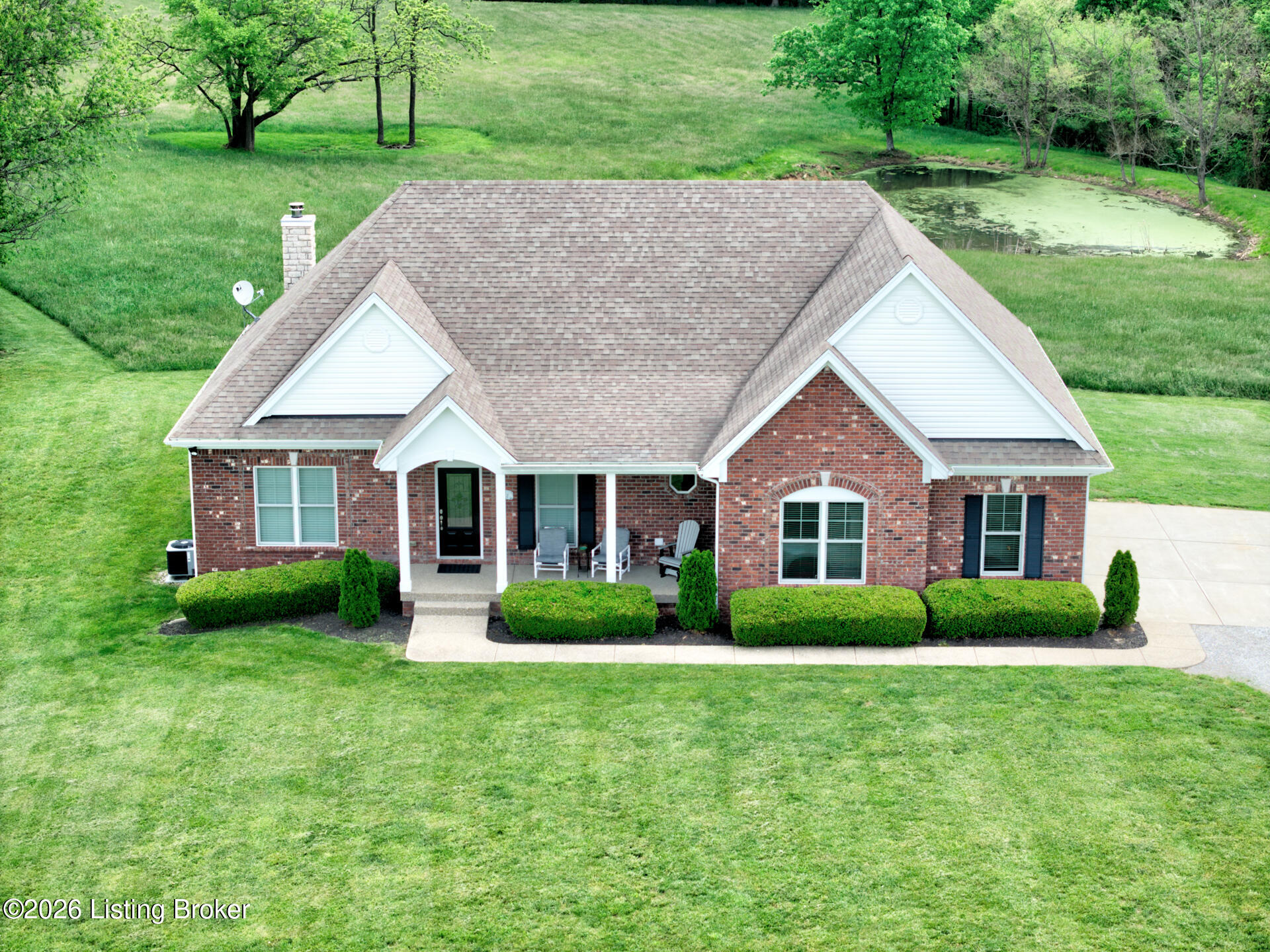 1000 Raisor Ln Property Photo 1