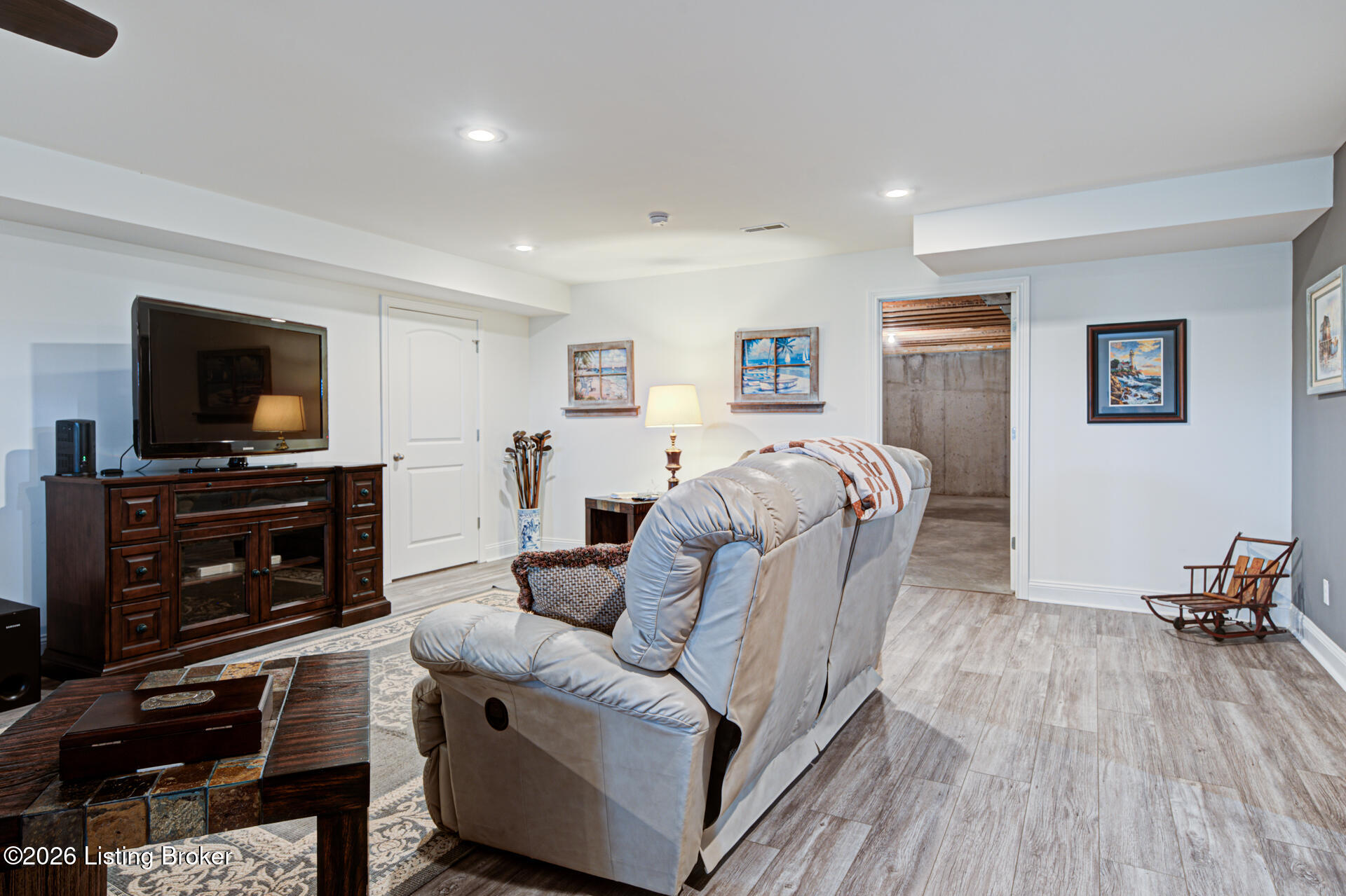 1000 Raisor Ln Property Photo 26