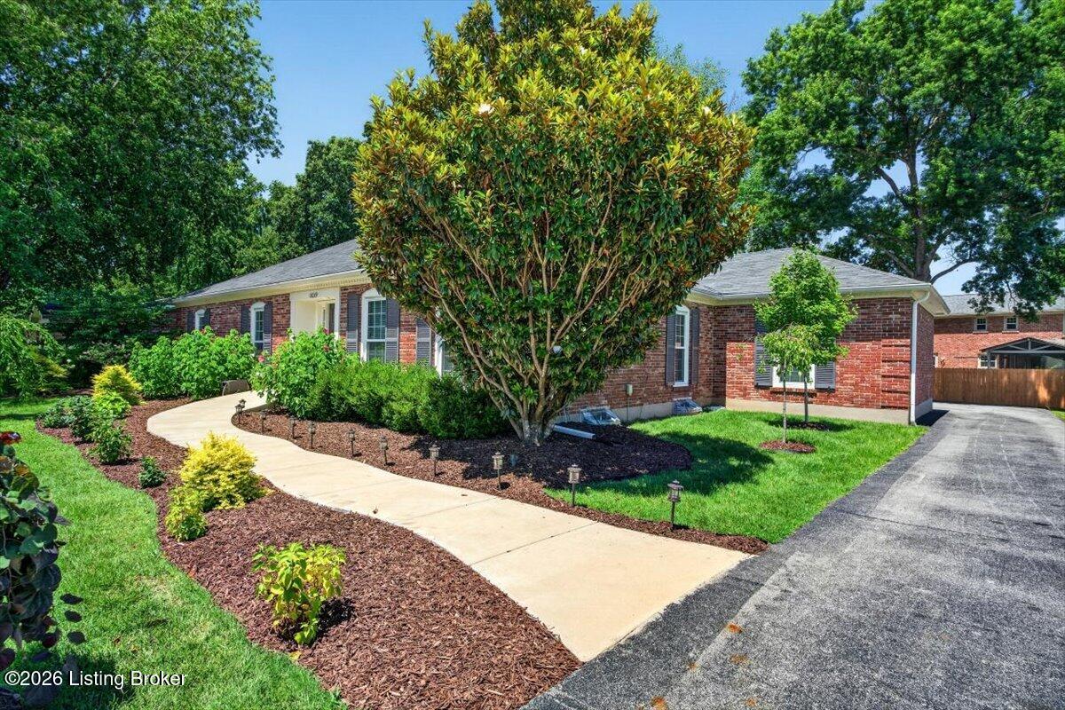 11019 Brechin Rd Property Photo 4