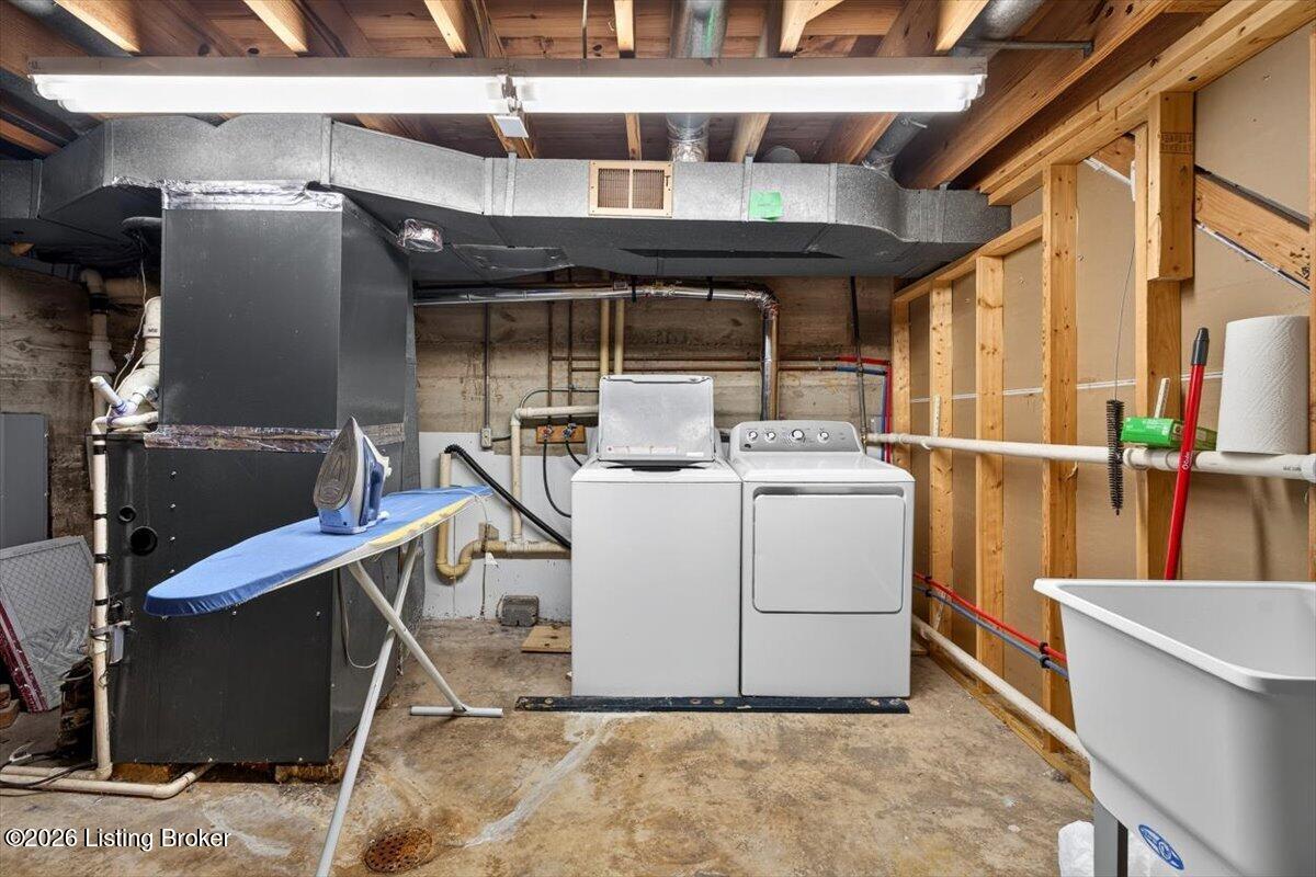 11019 Brechin Rd Property Photo 40