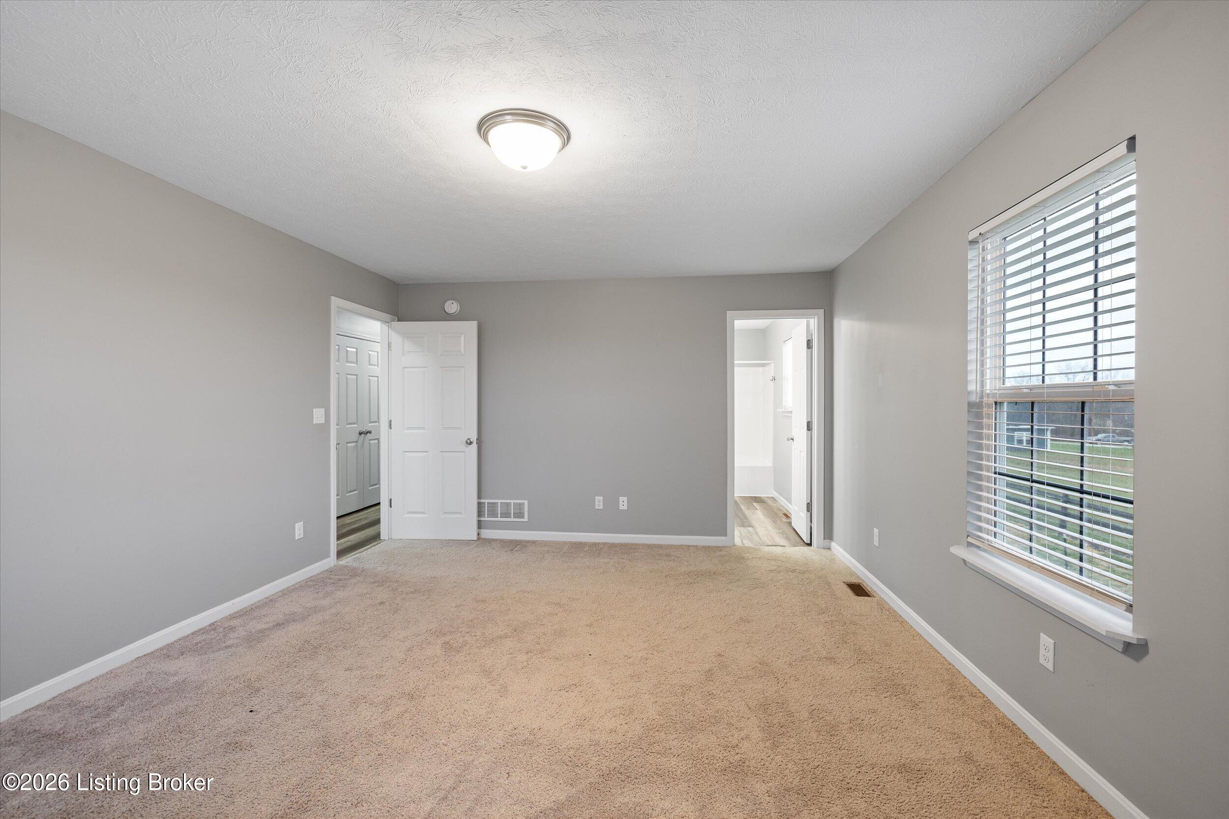 1590 Payneville Rd Property Photo 15