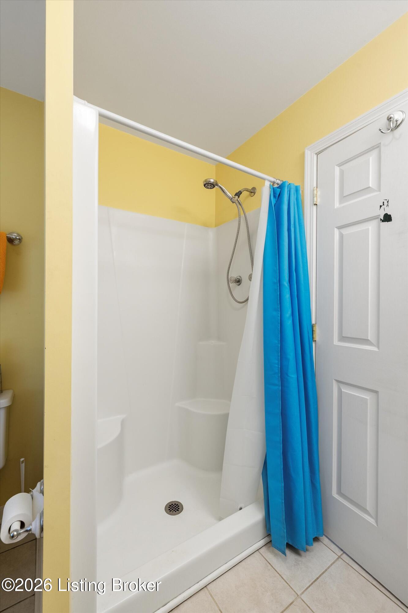 7412 Routt Rd Property Photo 22