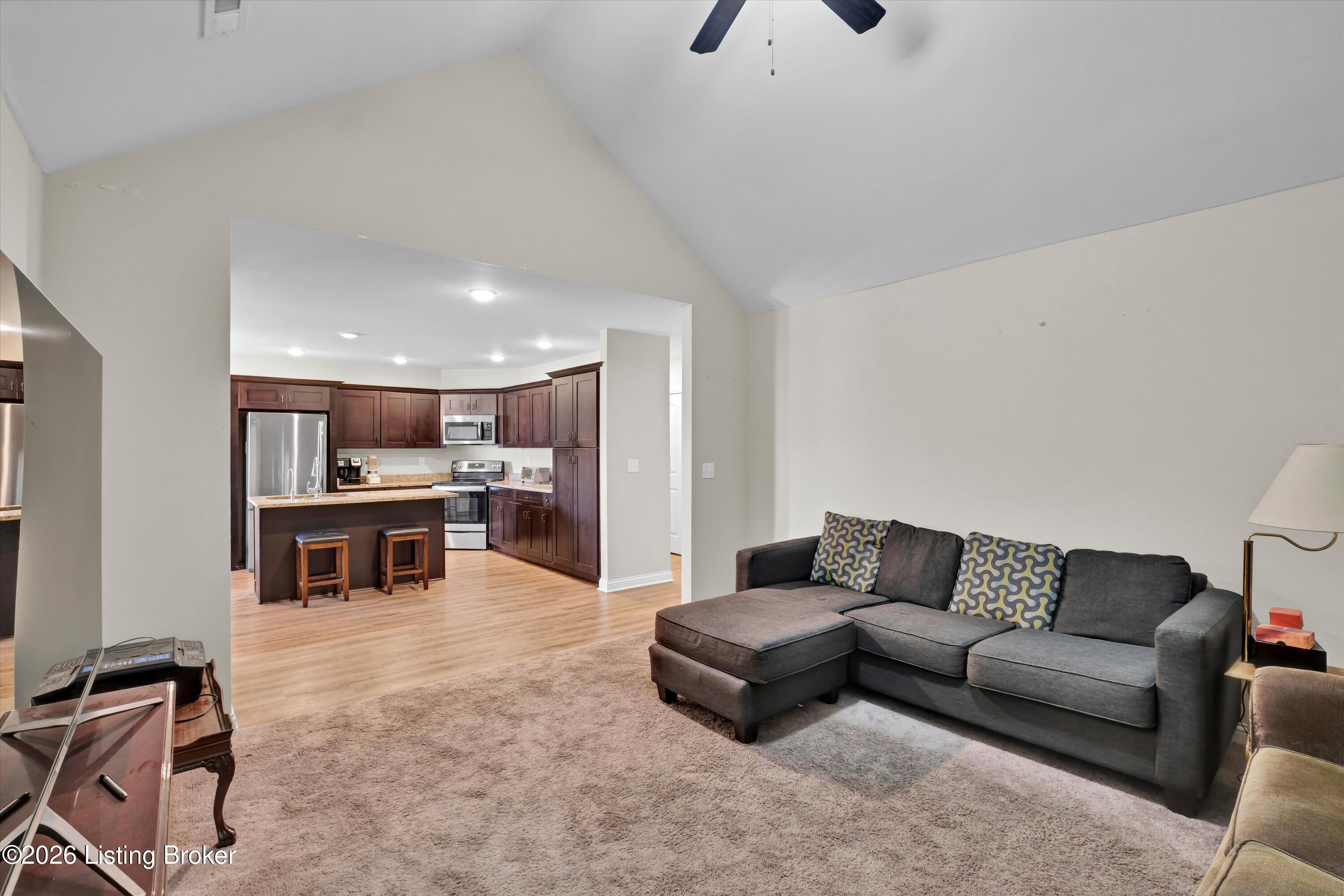 11402 River Falls Dr Property Photo 10