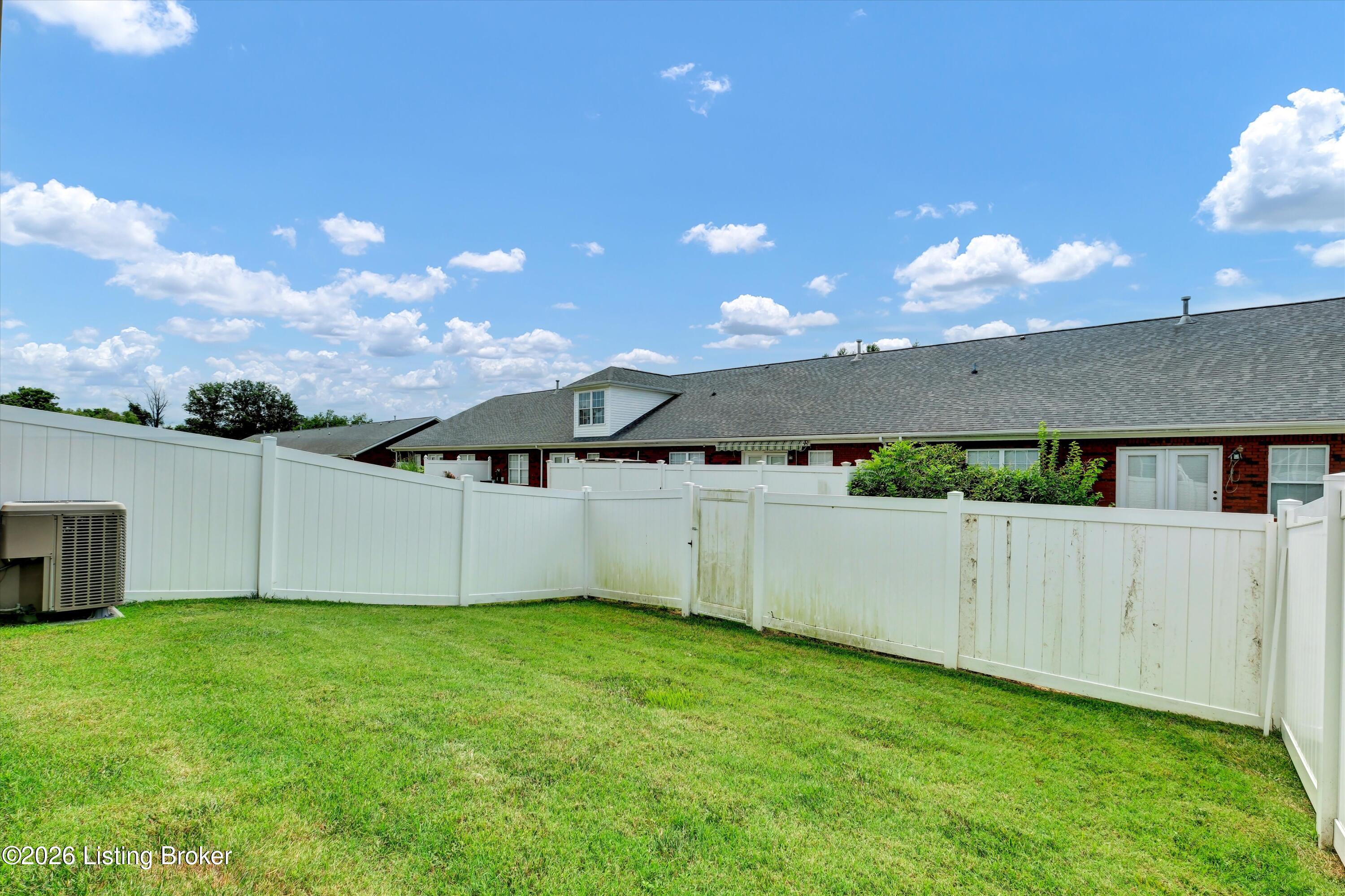 11402 River Falls Dr Property Photo 22
