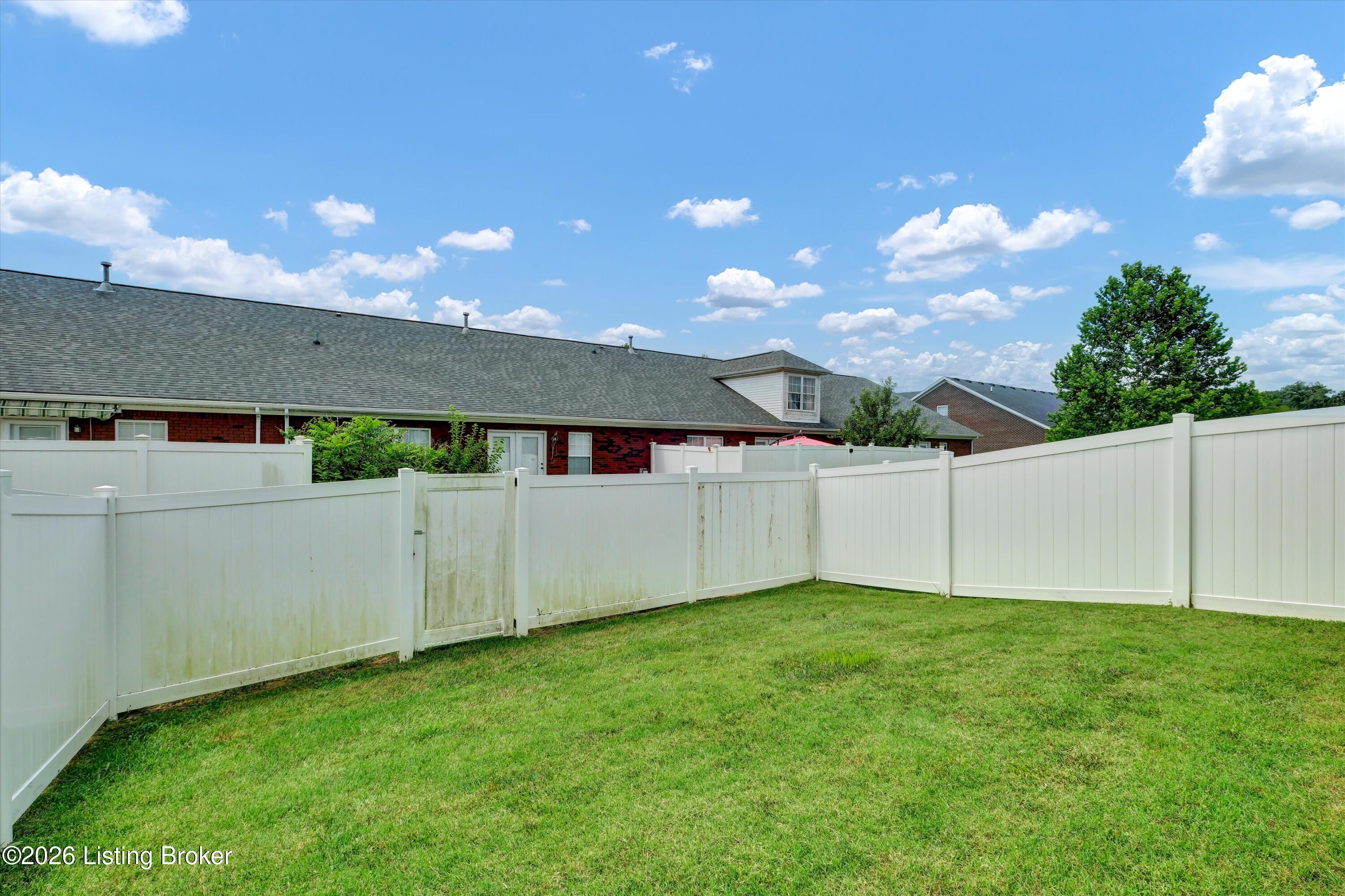 11402 River Falls Dr Property Photo 23