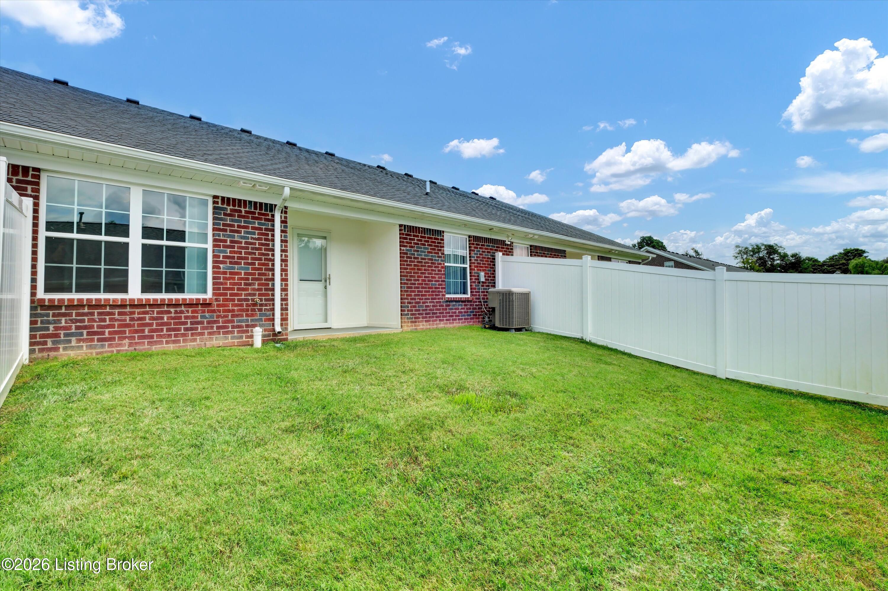 11402 River Falls Dr Property Photo 25