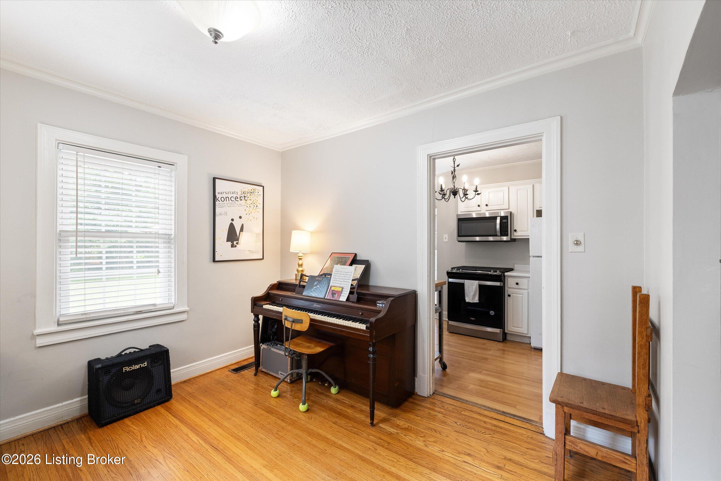 2625 Drayton Dr Property Photo 9