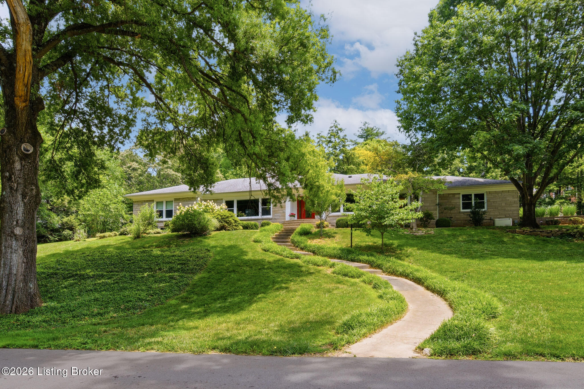 162 Arrowhead Rd Property Photo 1