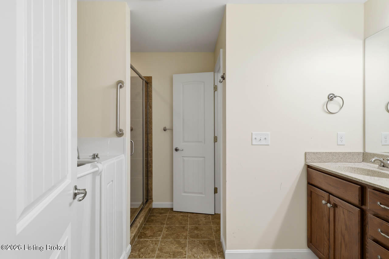 9015 Pinnacle Place Dr Property Photo 15