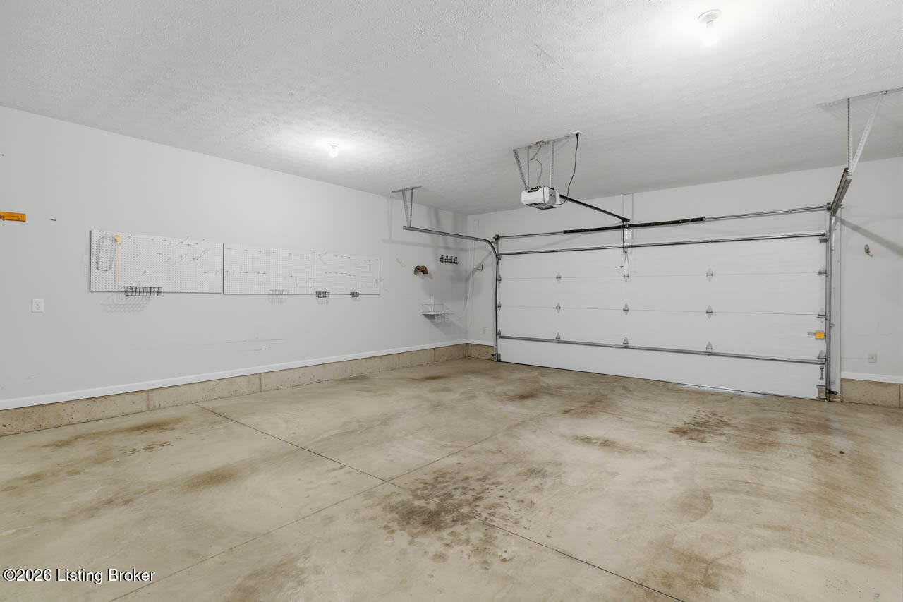 9015 Pinnacle Place Dr Property Photo 40