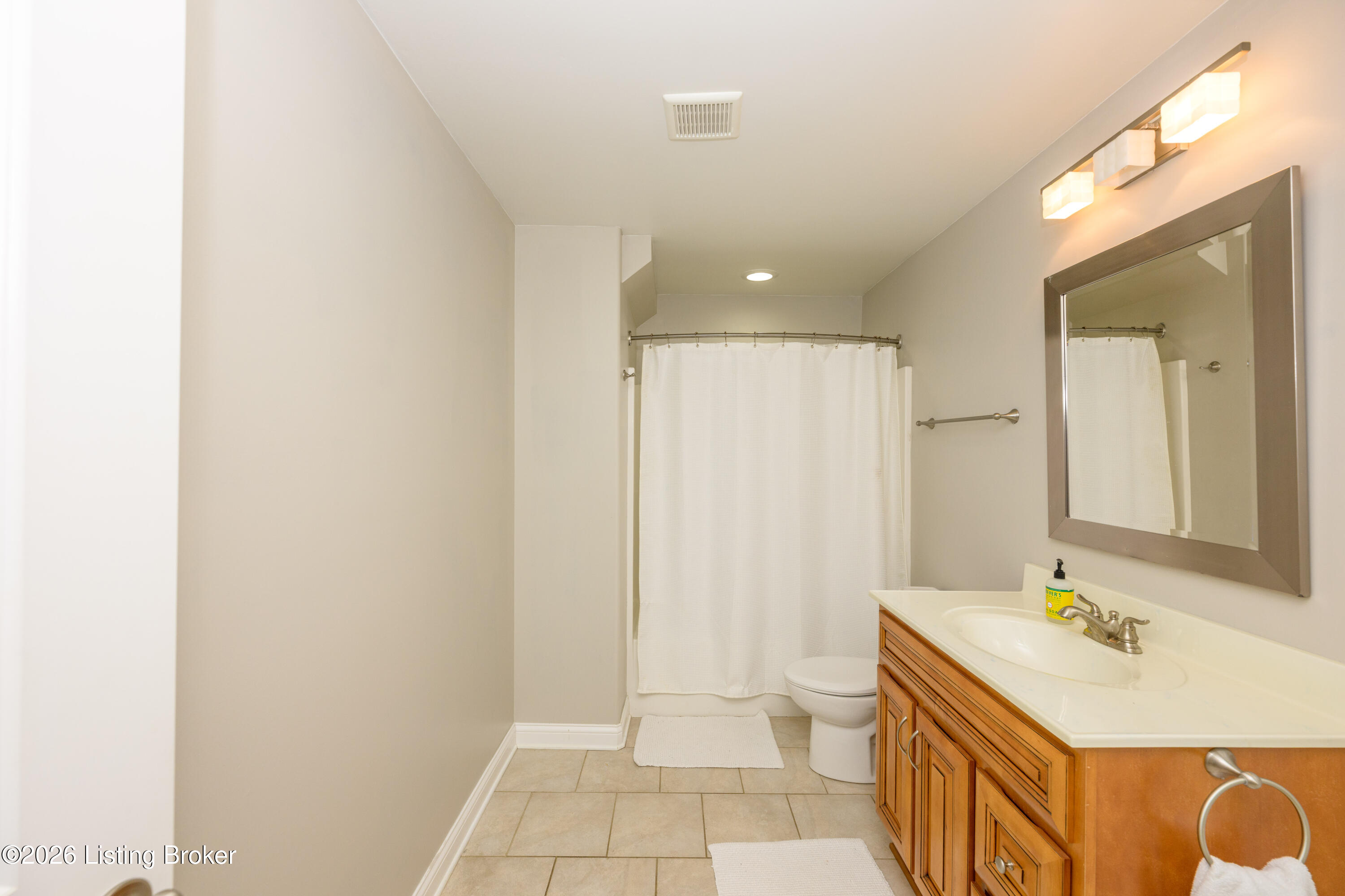 731 Vanderbilt Dr Property Photo 74