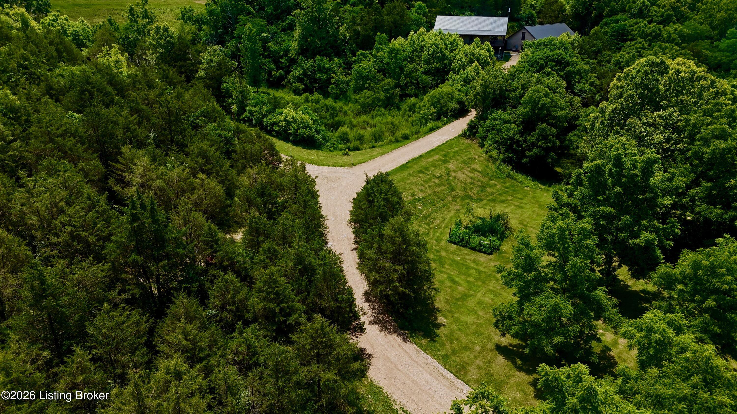 3200 Pottsville Rd Property Photo 6