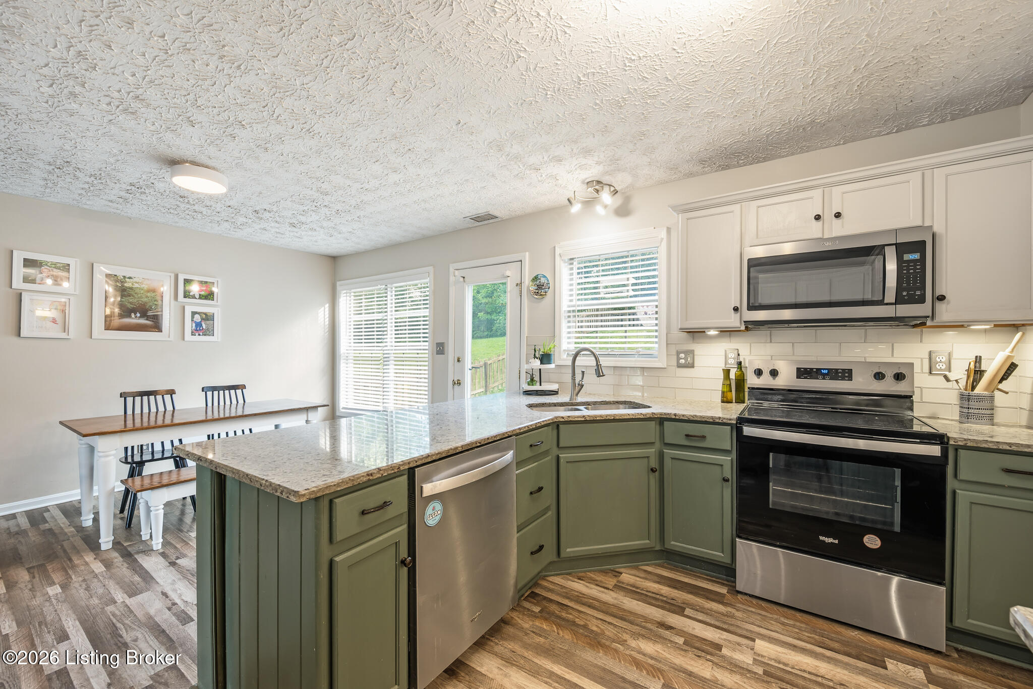 934 Woodland Ridge Cir Property Photo 14