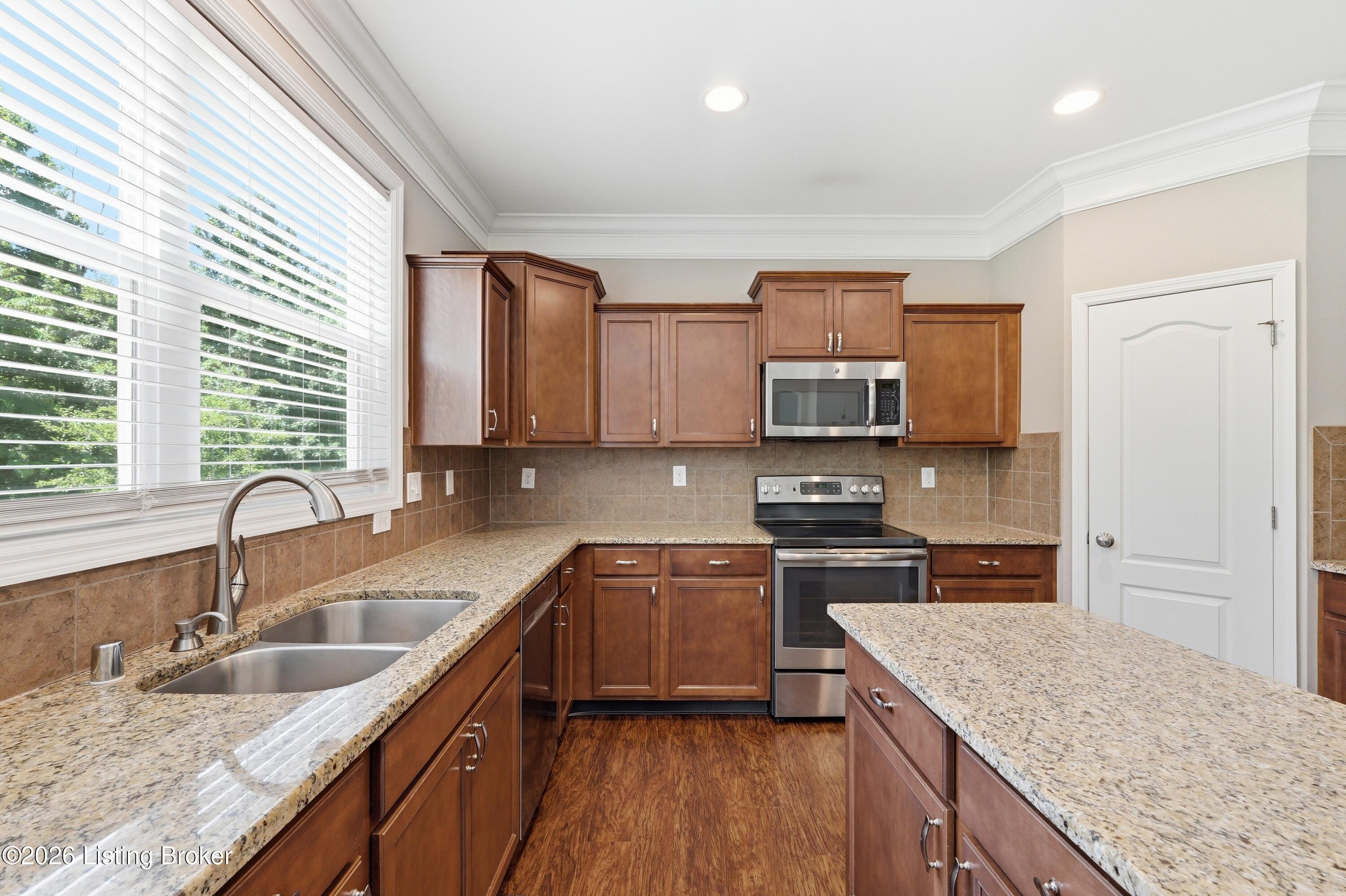 12506 Deer Lake Ln Property Photo 14