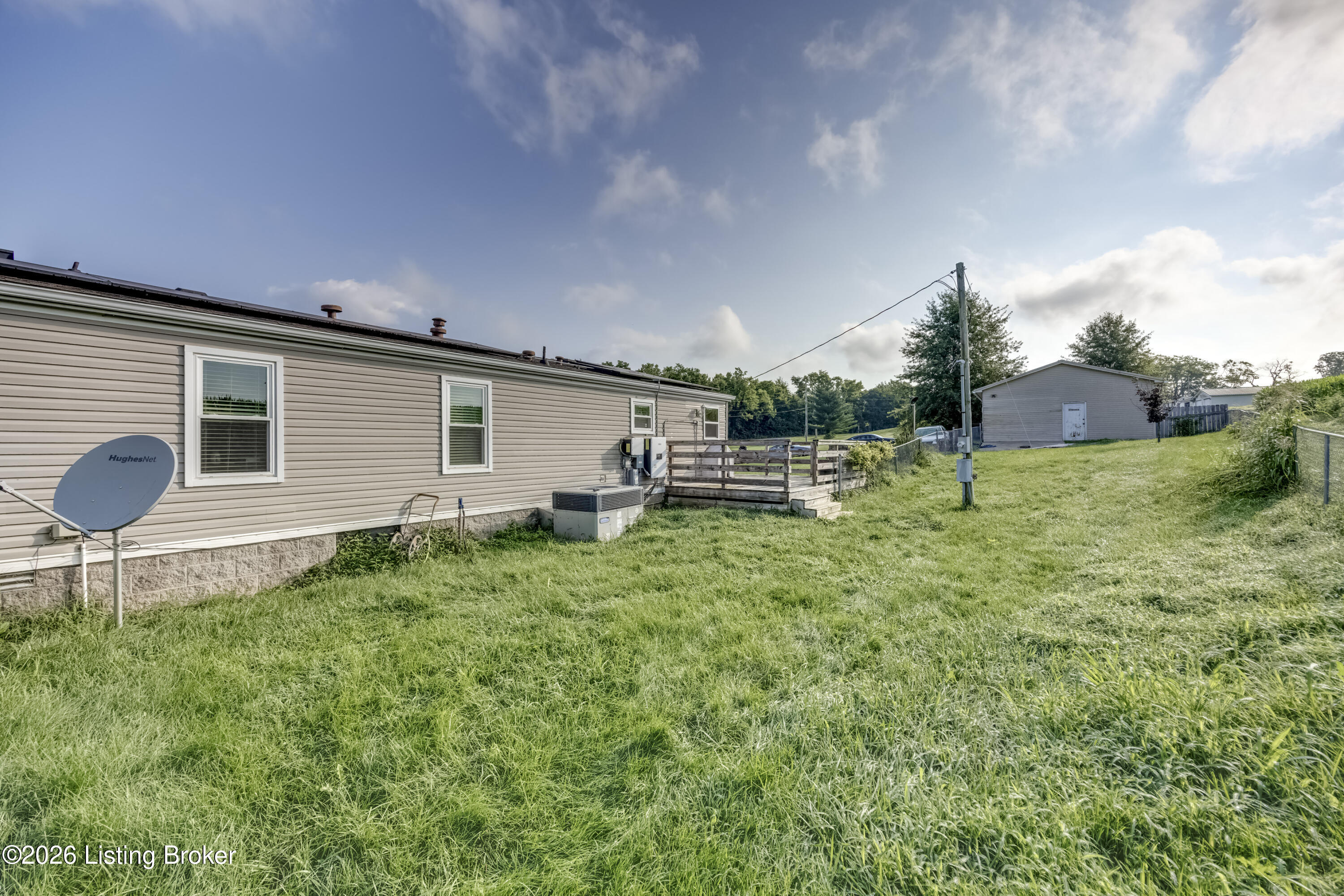 970 Lawrenceburg Loop Property Photo 4