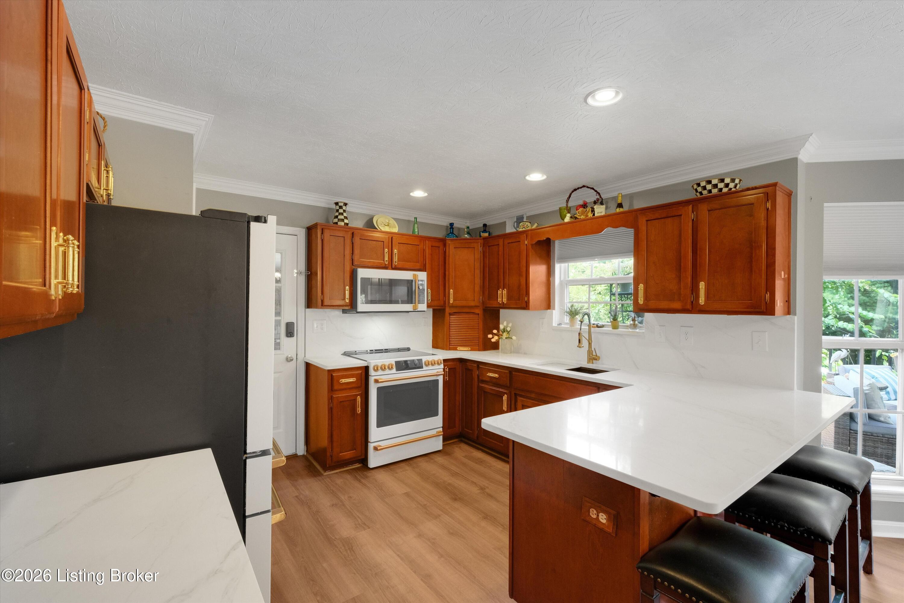 10527 Leven Blvd Property Photo 12
