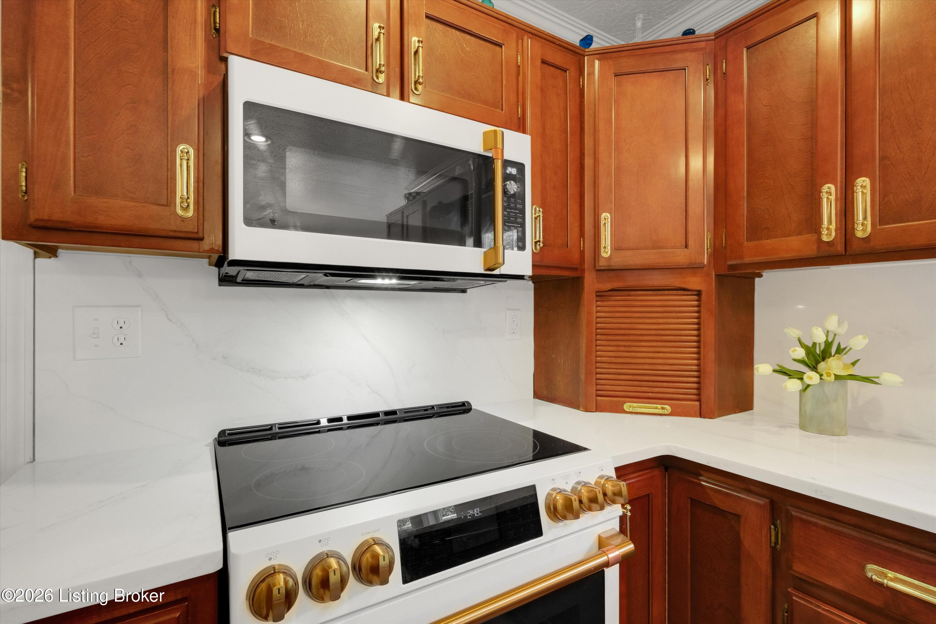 10527 Leven Blvd Property Photo 17