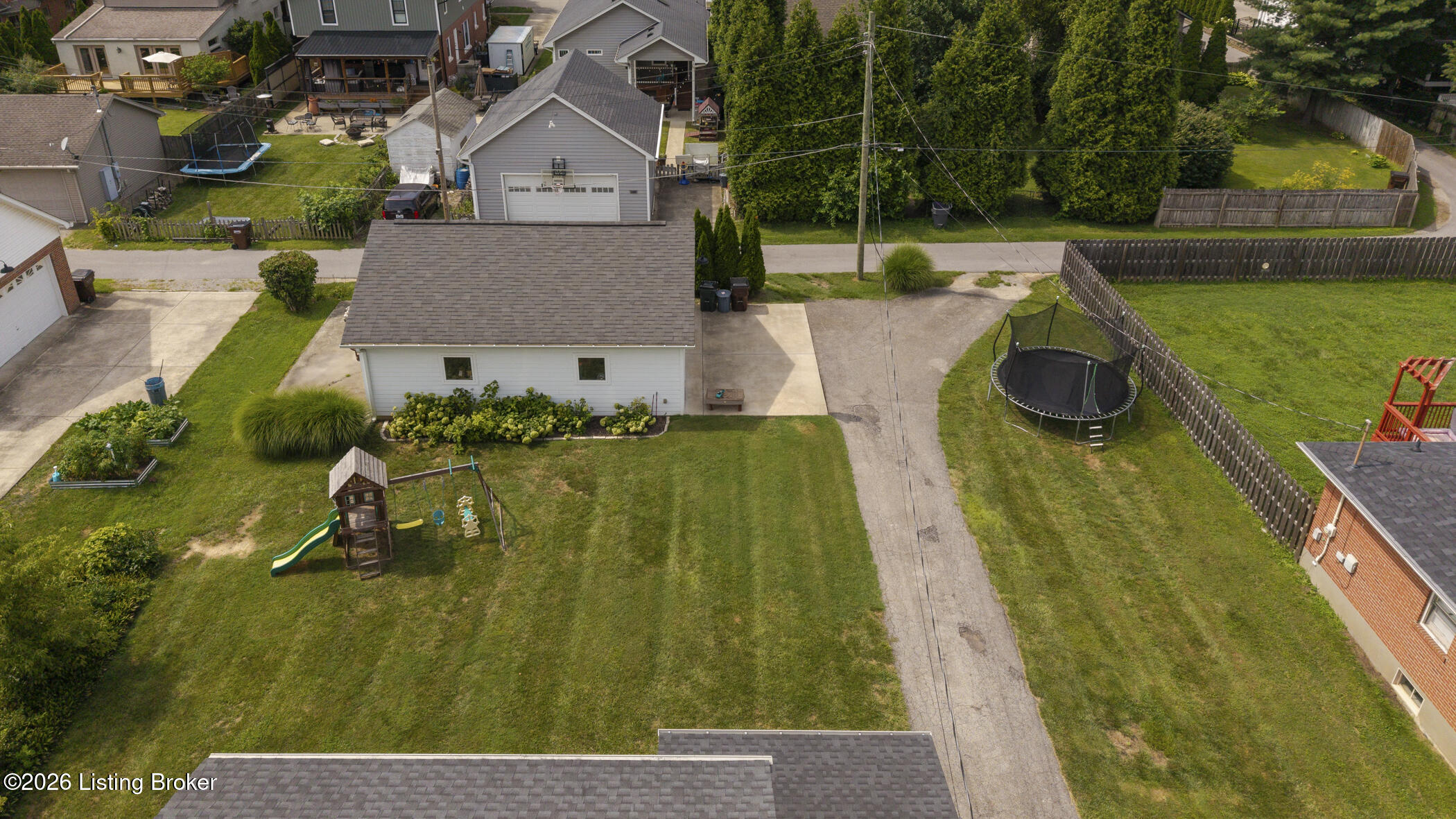 3811 Hycliffe Ave Property Photo 34