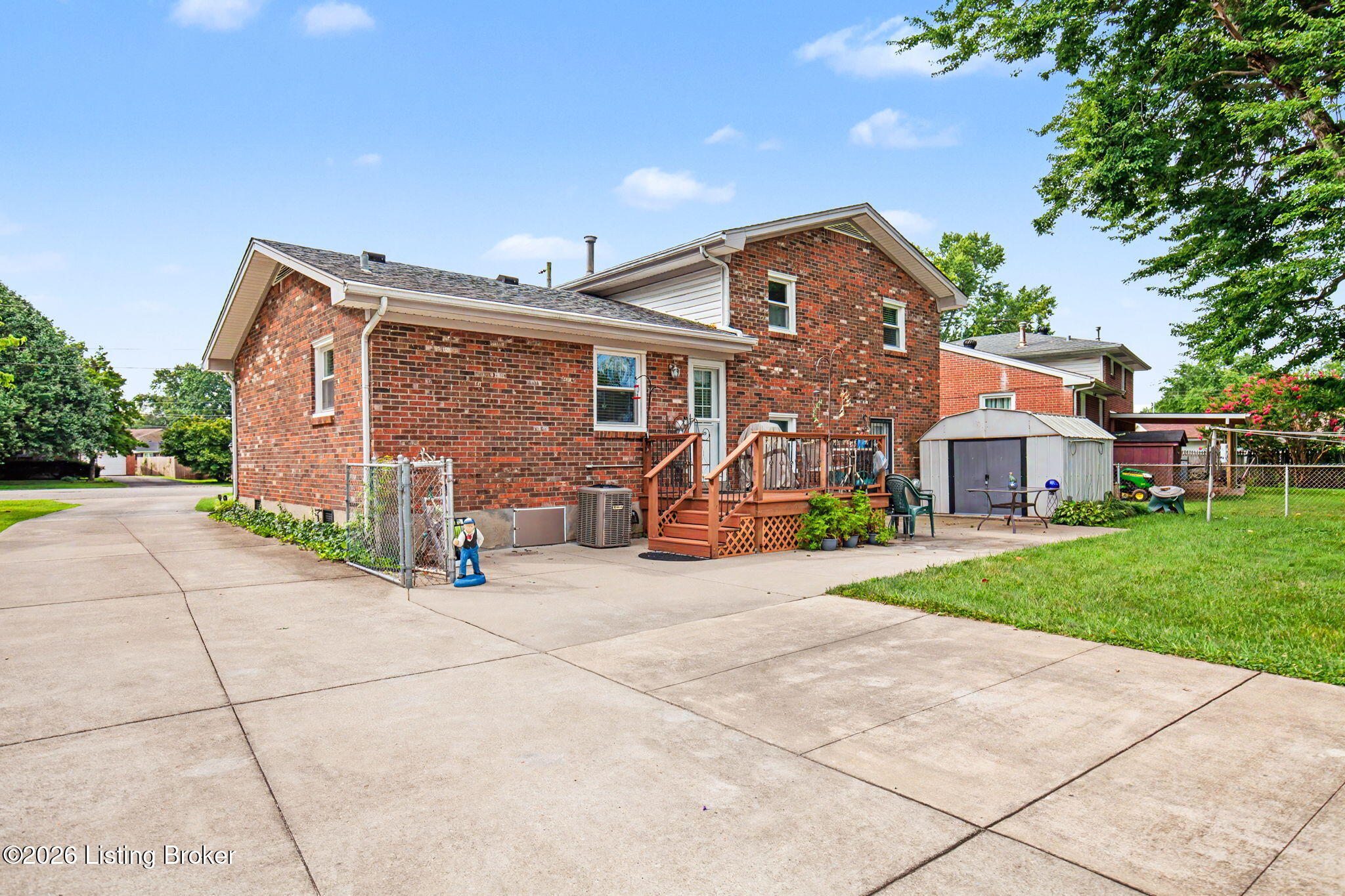 8312 Ende Ln Property Photo 5