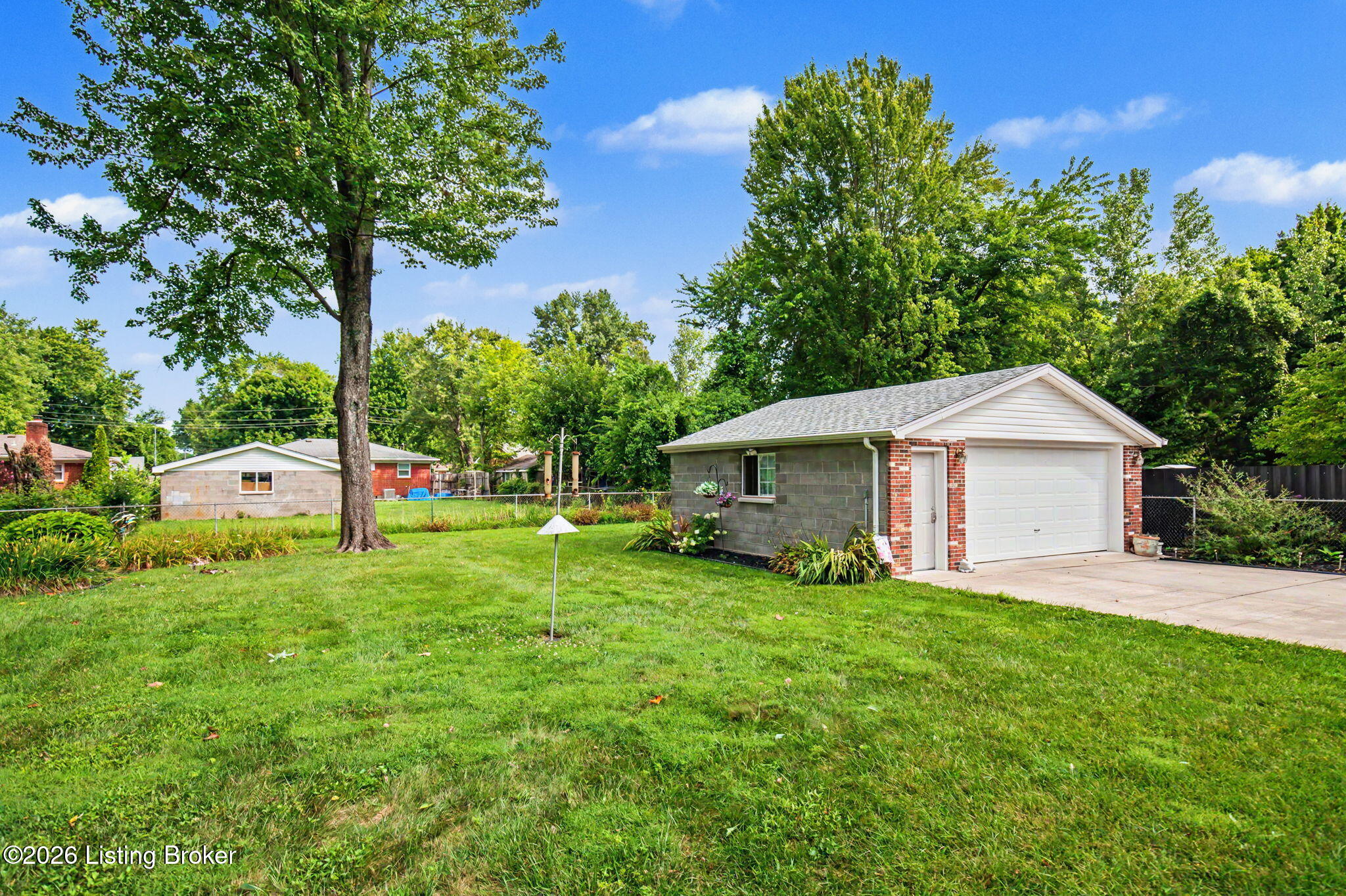 8312 Ende Ln Property Photo 8