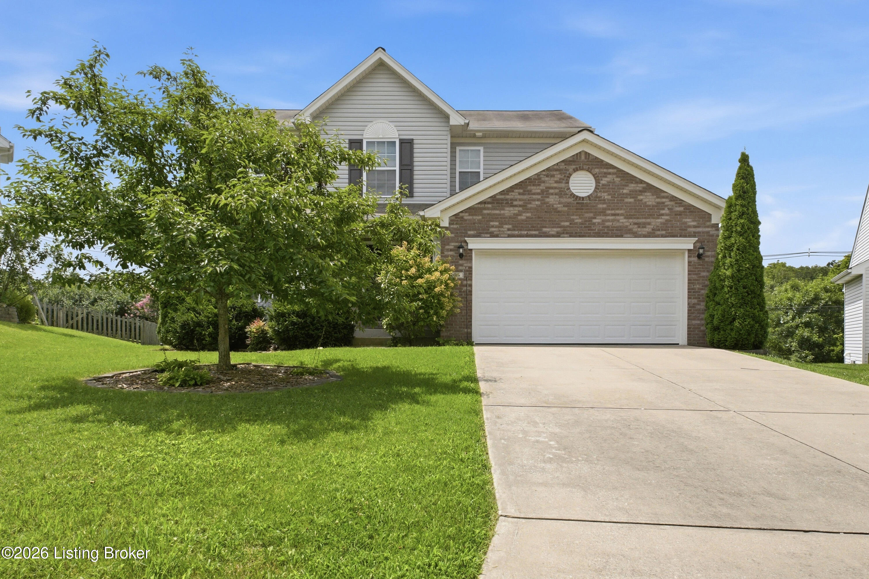 203 Brookfield Hills Ct Property Photo 1
